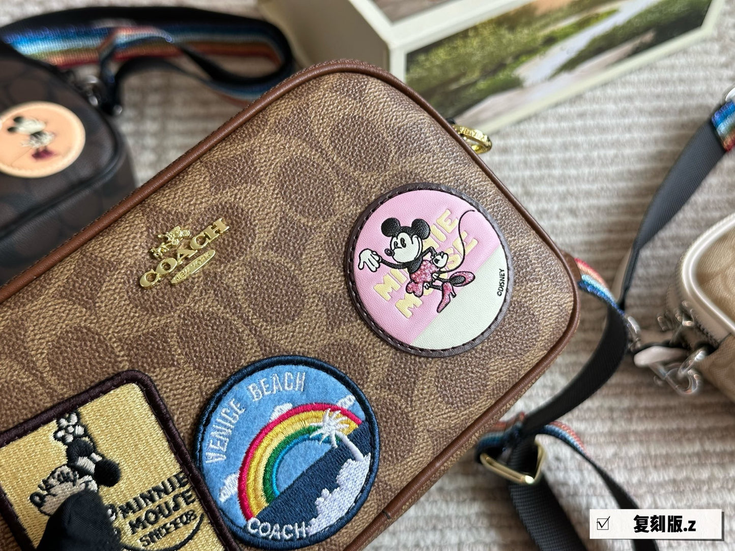 Coach cross body ( 3 colors )