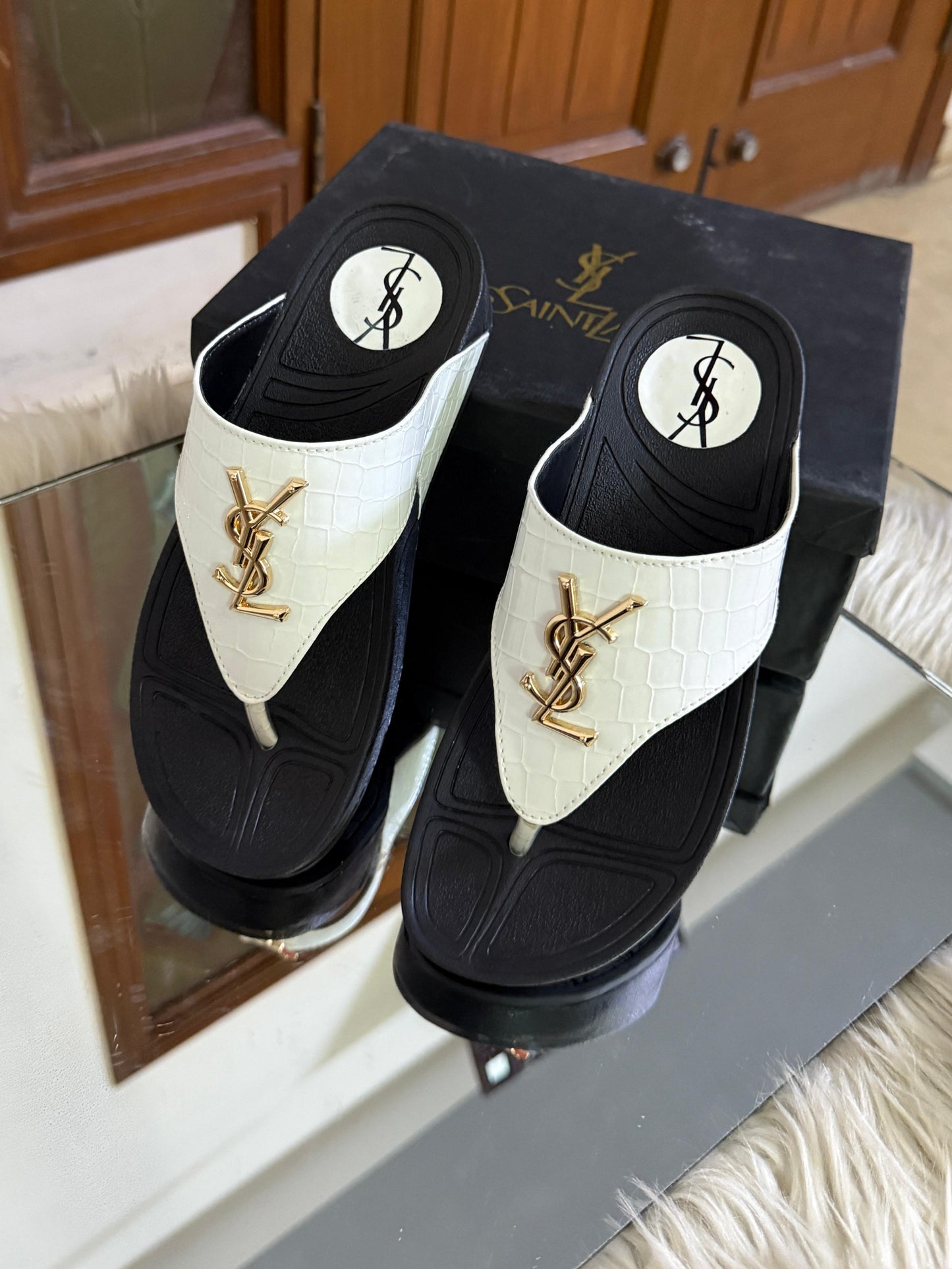 ysl slipper ( 2 colors )