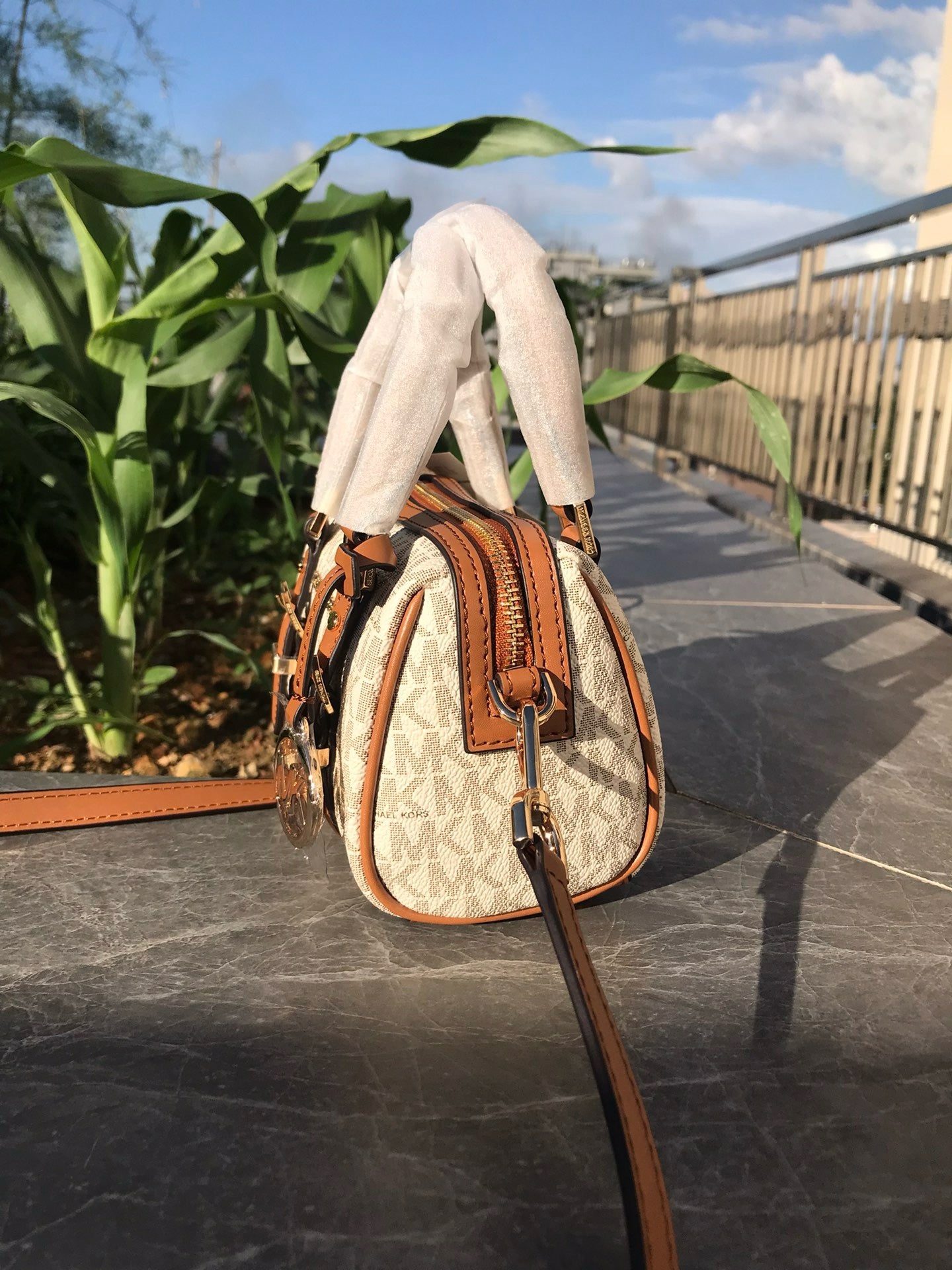 Mini handbag crossbody  ( Pre order )