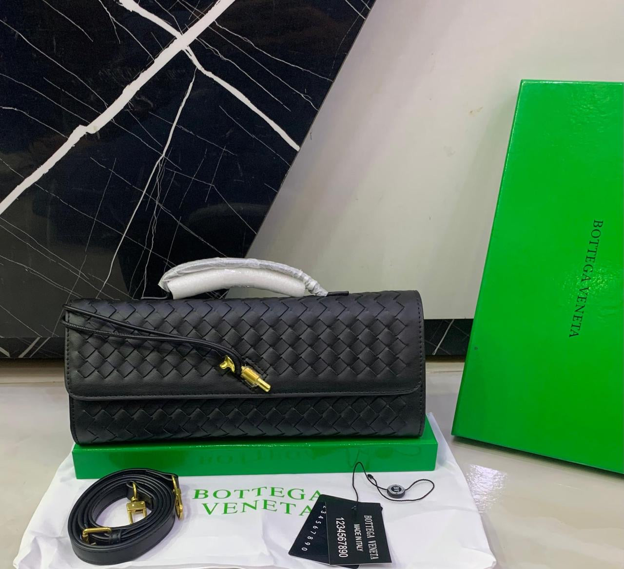 B famous brand clutch ( 6 colors )