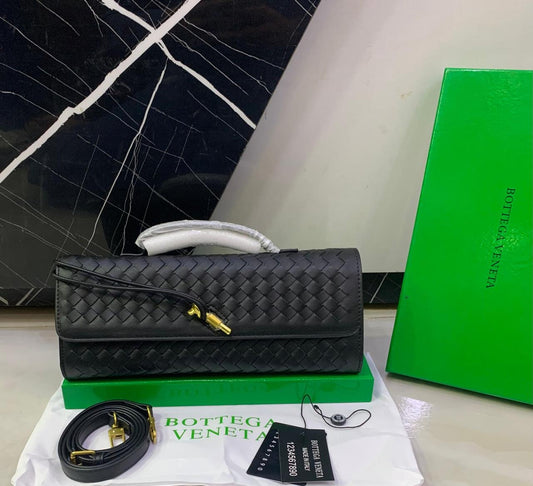 B famous brand clutch ( 6 colors )