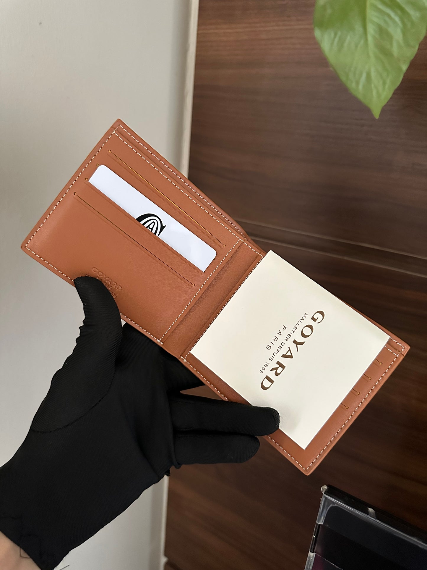 Wallet famous brand G