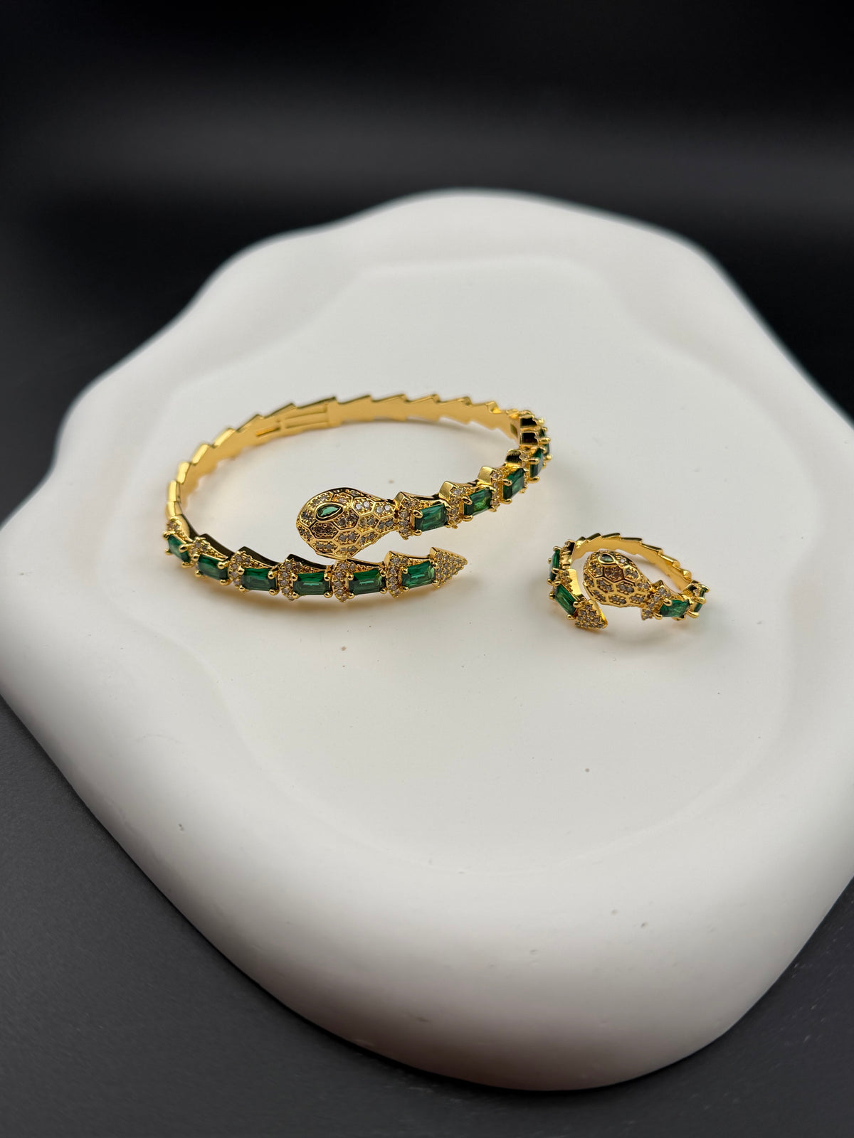B famous brand bangle with ring ( 5 colors )