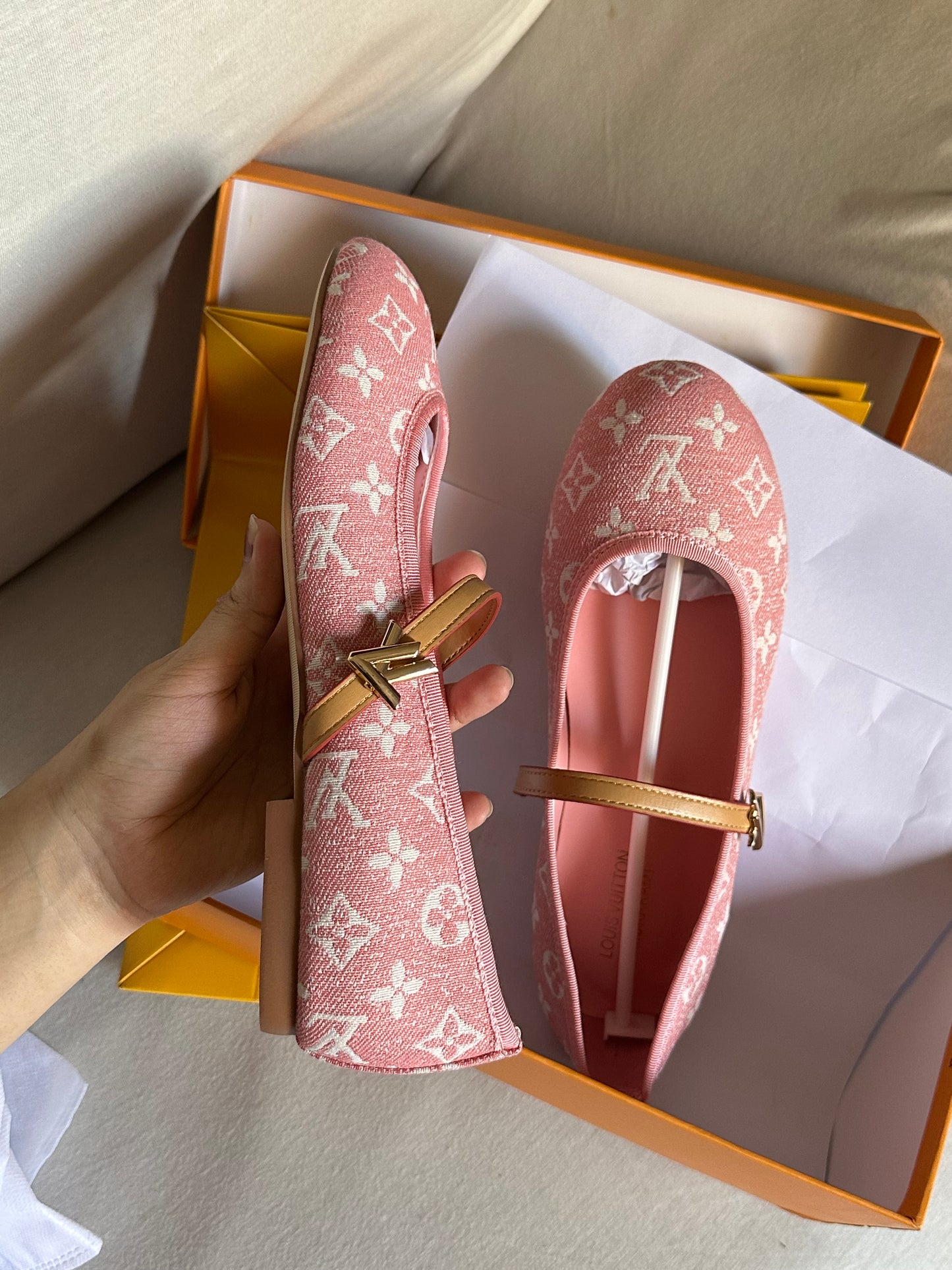 LV shoes