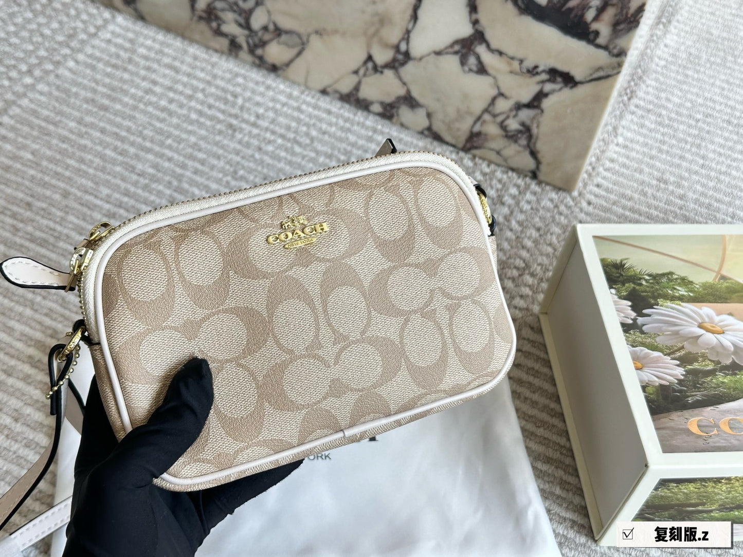 Coach cross body bag ( 4 colors)