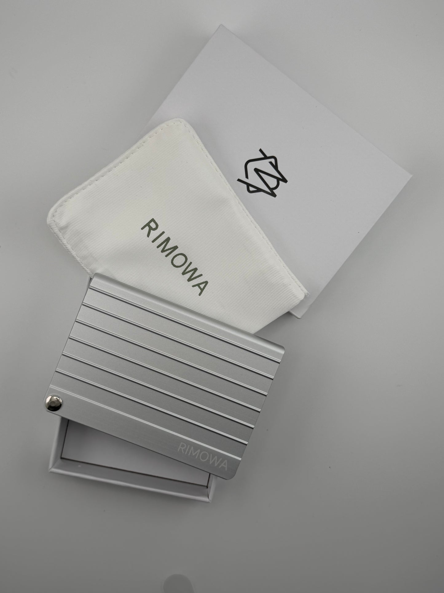Rimowa cardholder silver