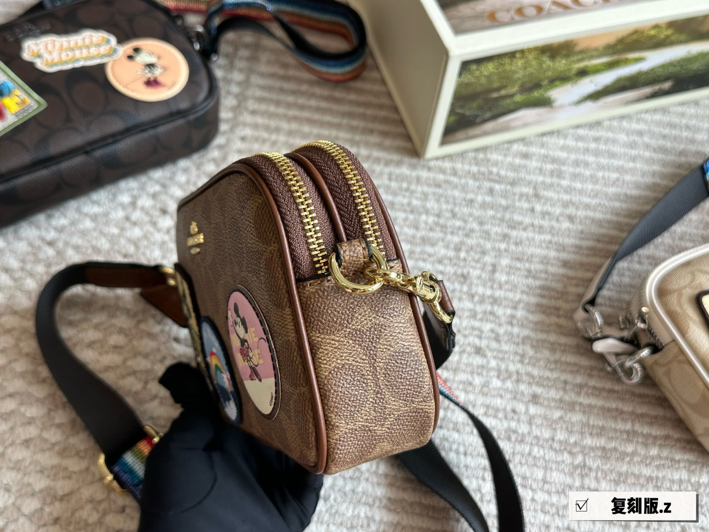 Coach cross body ( 3 colors )