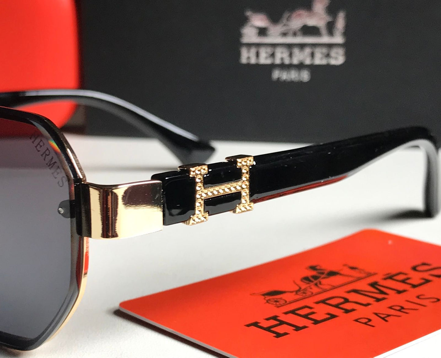 Famous brand sunglasses ( 3 shades)