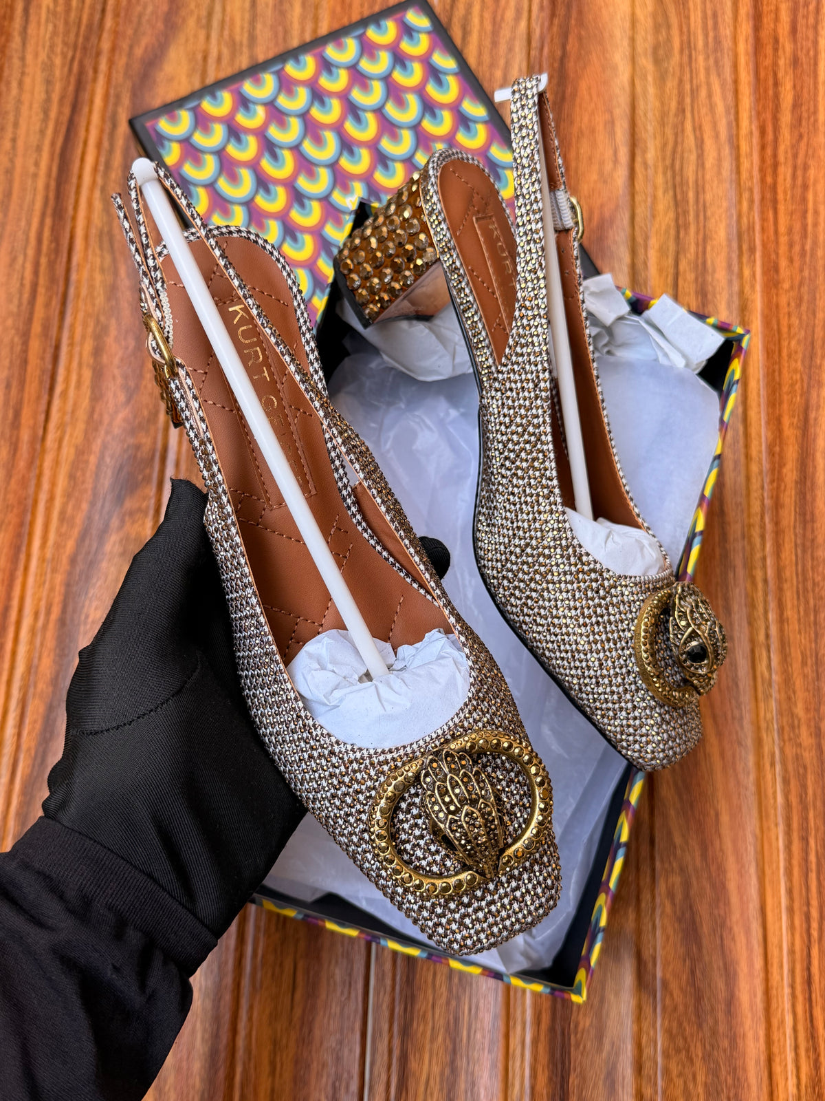 K famous brand pumps/heel