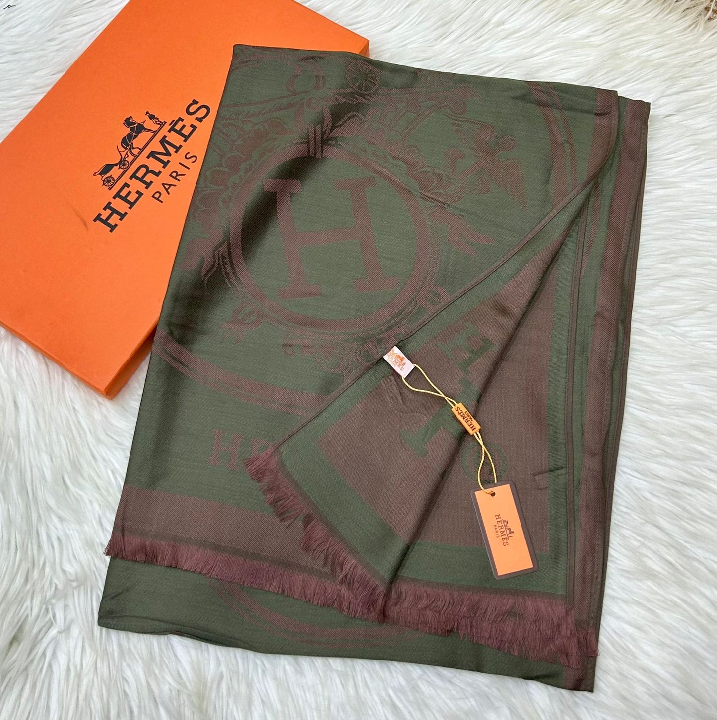 Hermes scarves/stole