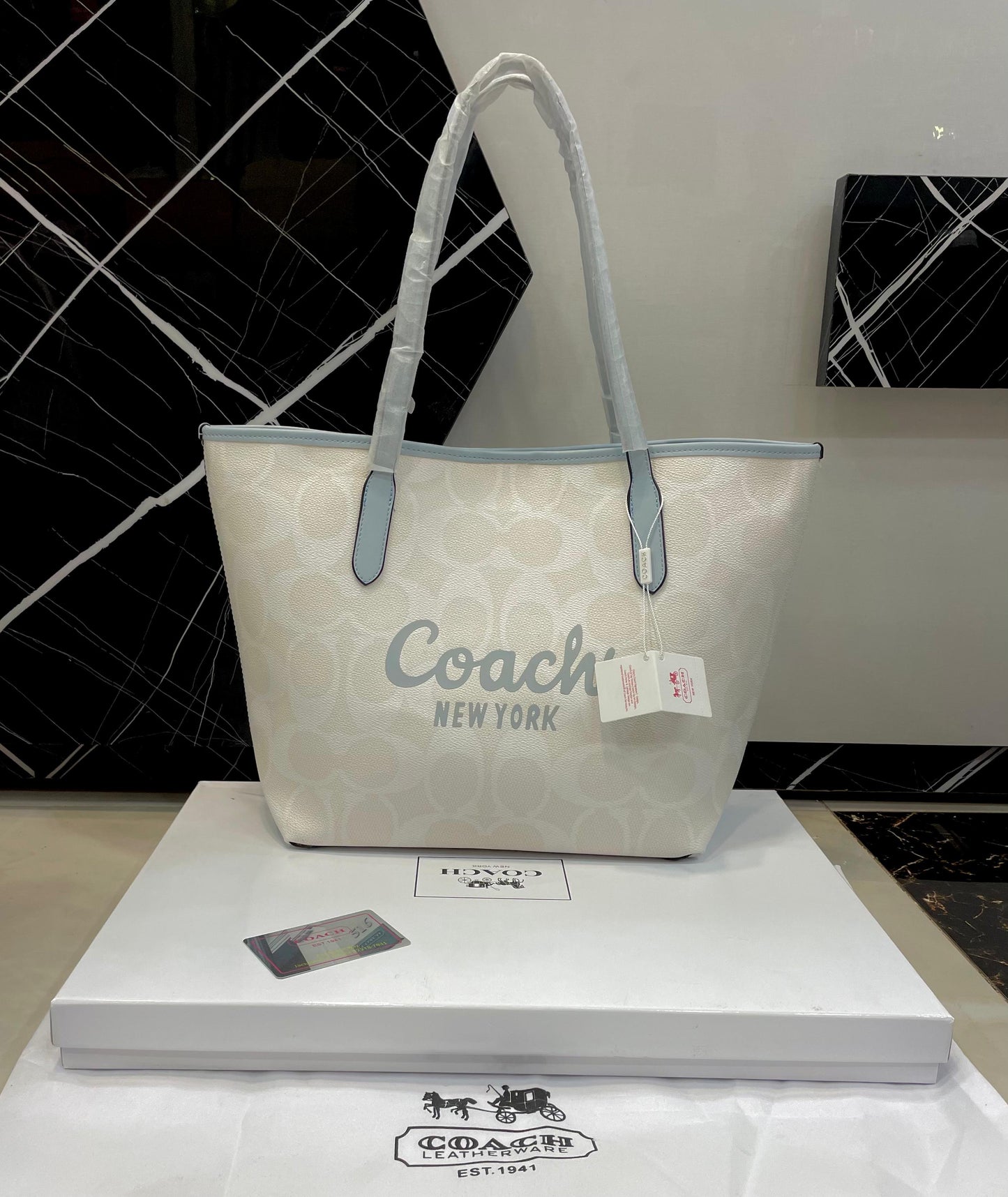 C famous brand bag ( 3 colors)