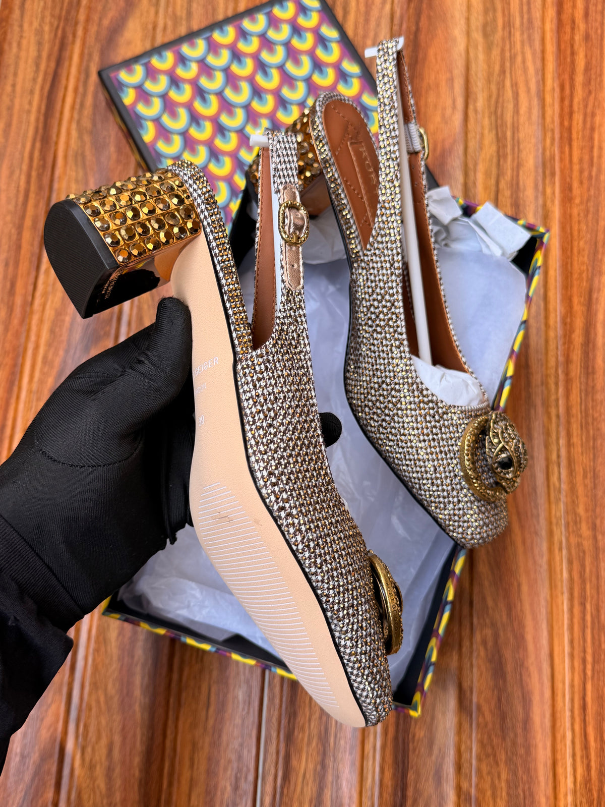 K famous brand pumps/heel