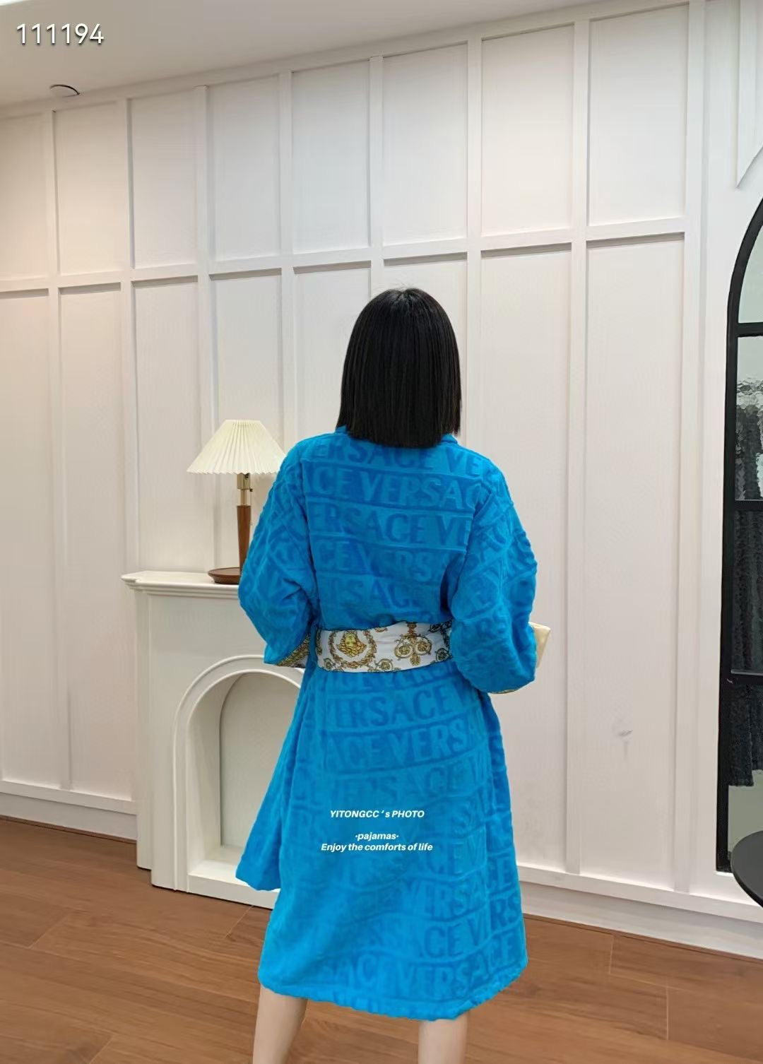 Bathrobe famous brand ( Pre order)