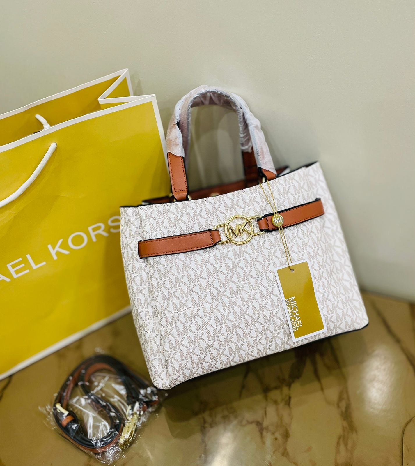 MK bag famous brand ( 4 colors )