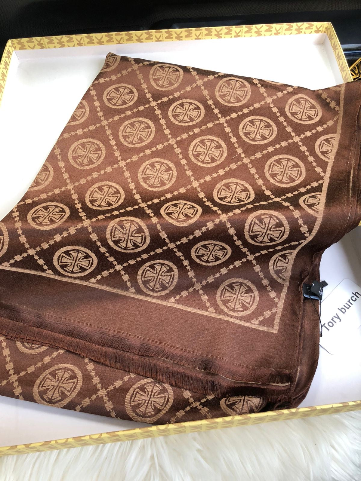 Tory burch scarves/stole ( 7 colors )