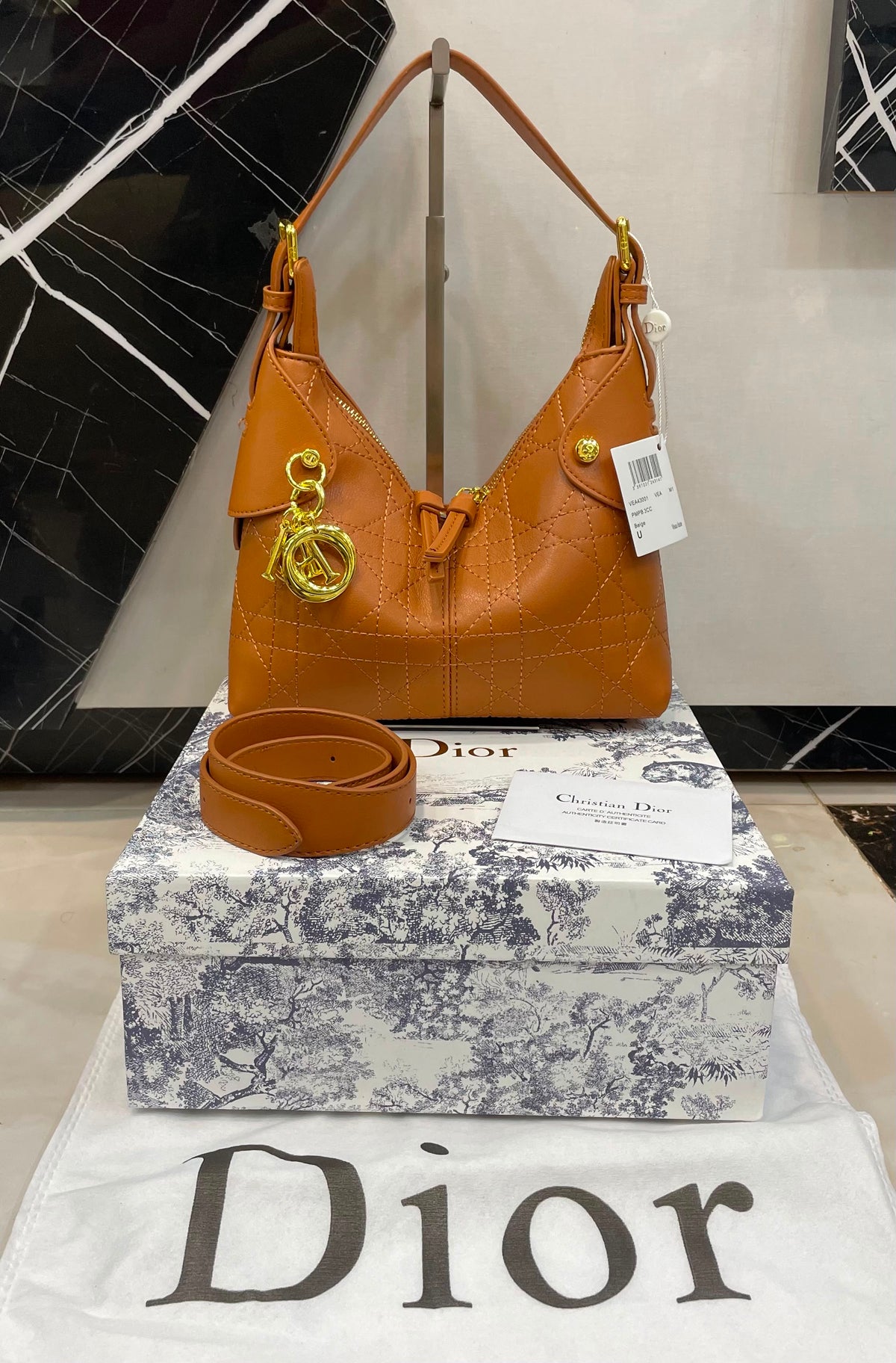 D brand famous bag ( 4 colors )