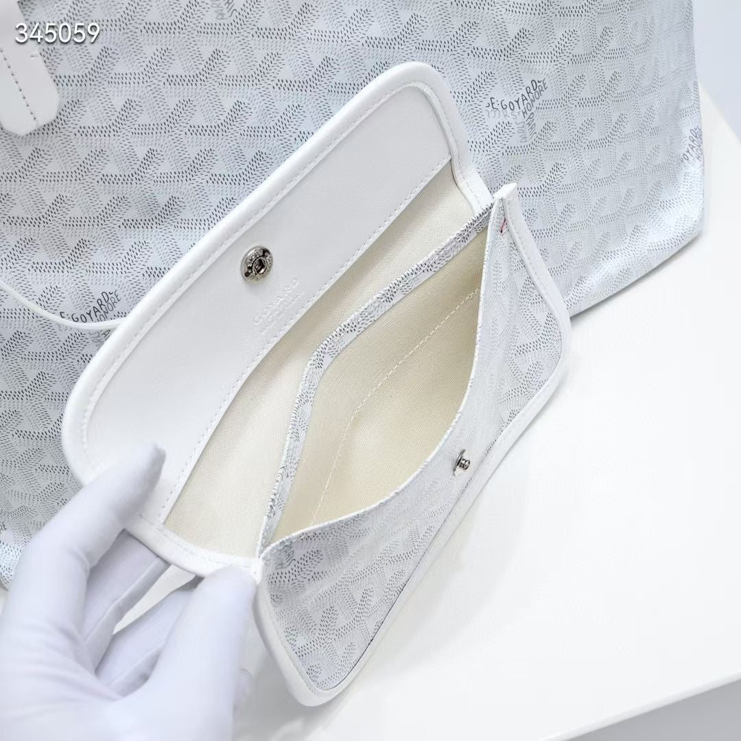 G brand bag famous brand ( Pre order )