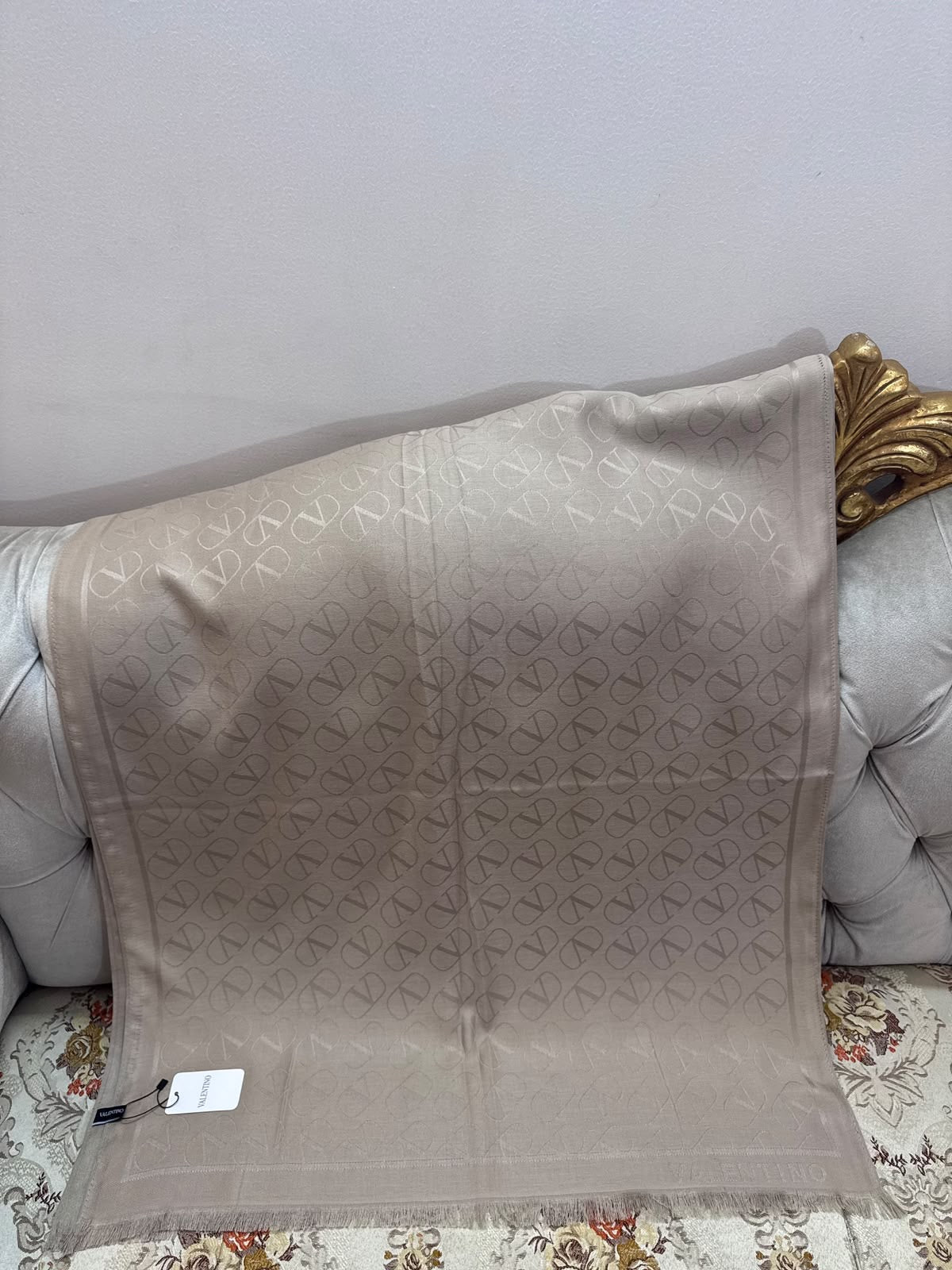 V famous brand Scarf/Stole/shawl ( 10 colors )