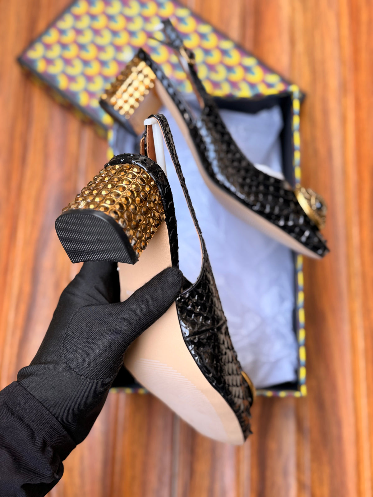 K famous brand pumps/heel