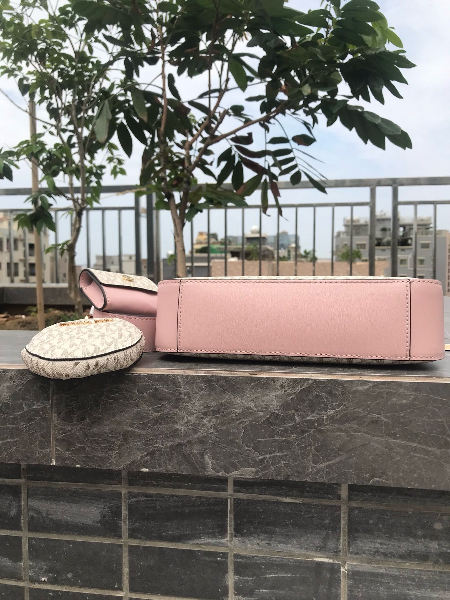 MK three-in-one bag  ( Pre order )