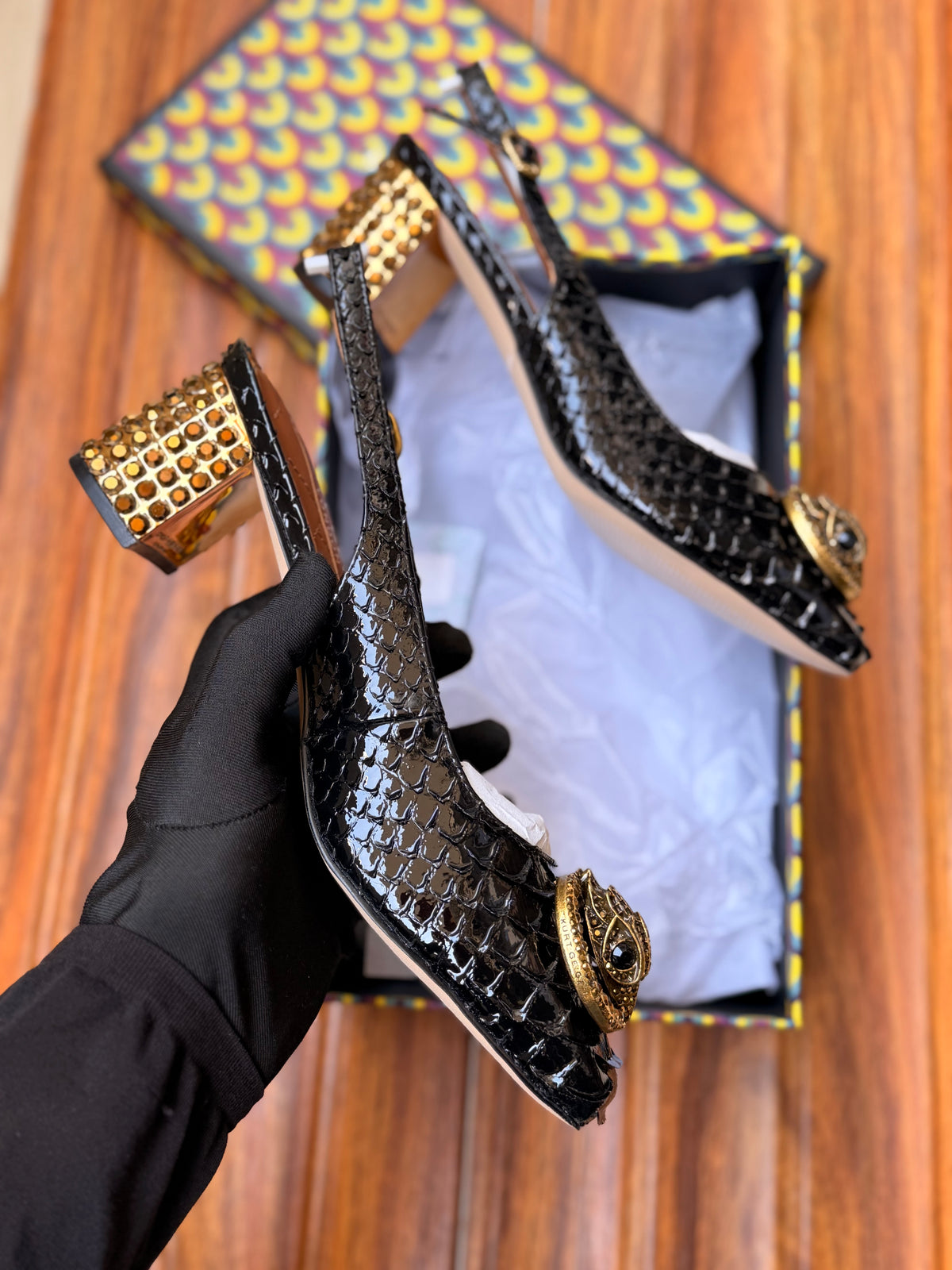 K famous brand pumps/heel