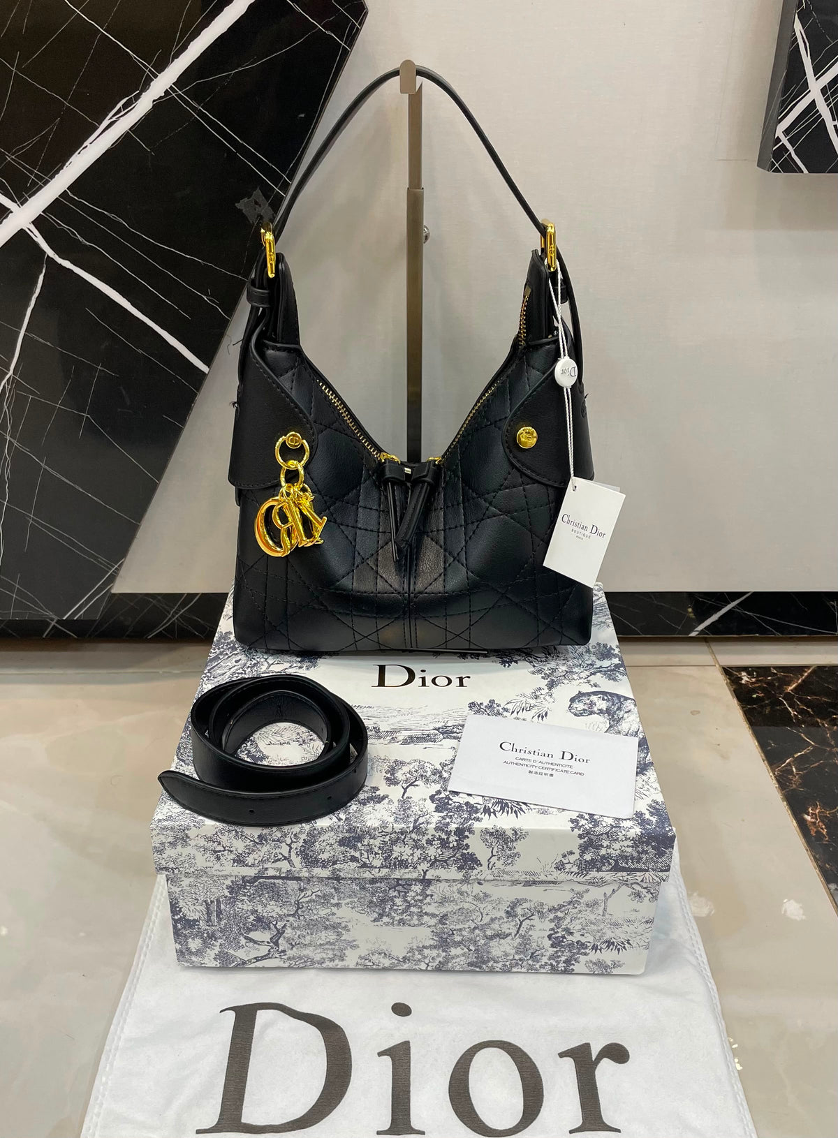 D brand famous bag ( 4 colors )
