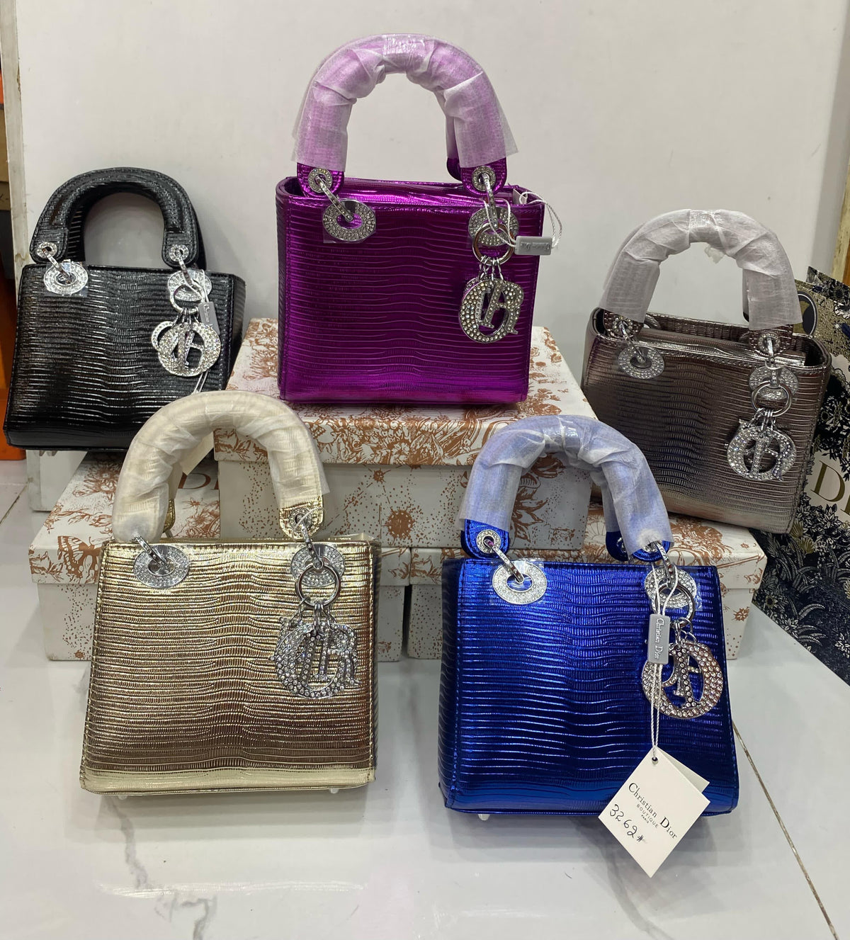 D famous brand bag ( 5 colors )