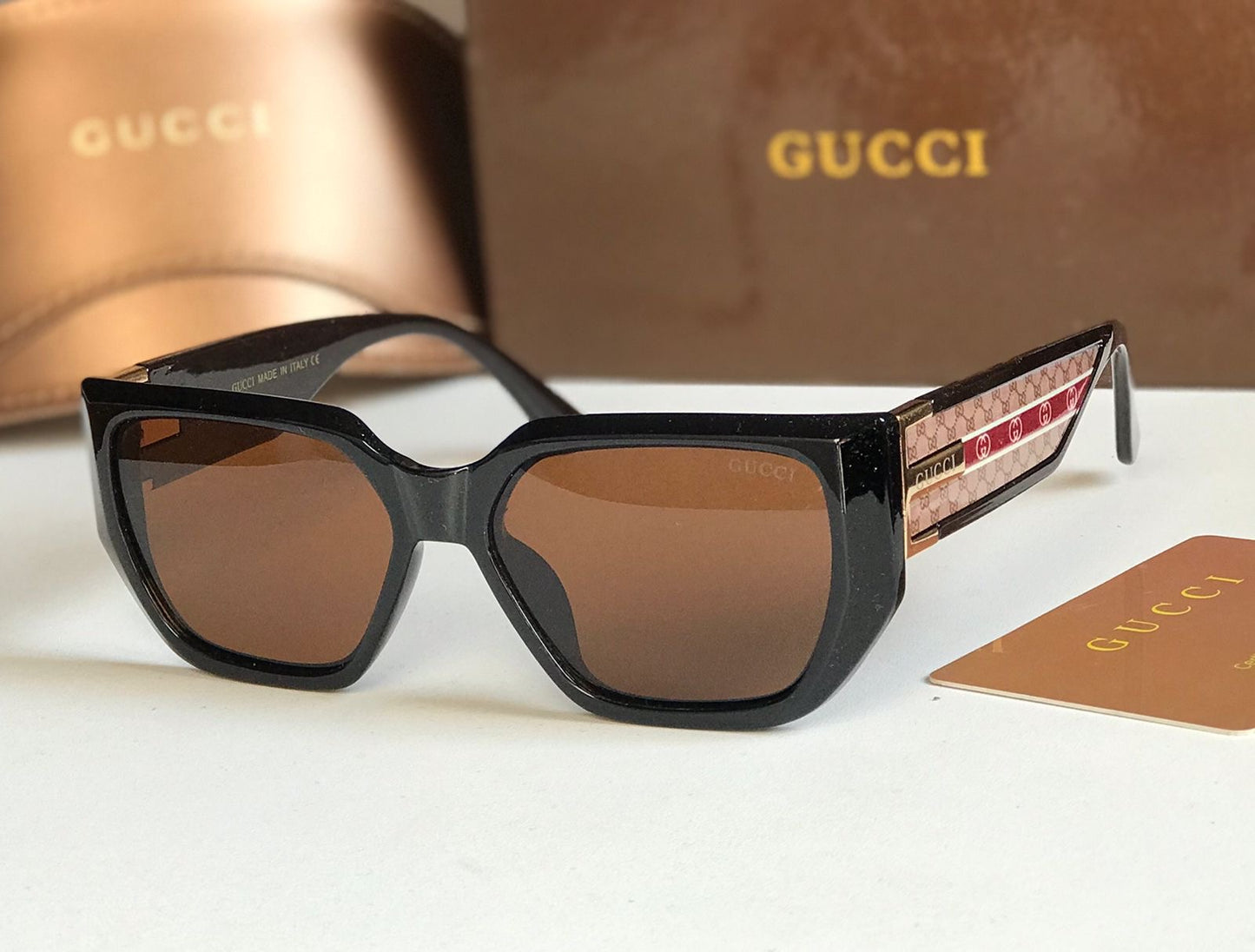 G famous brand sunglasses ( 2 colors )