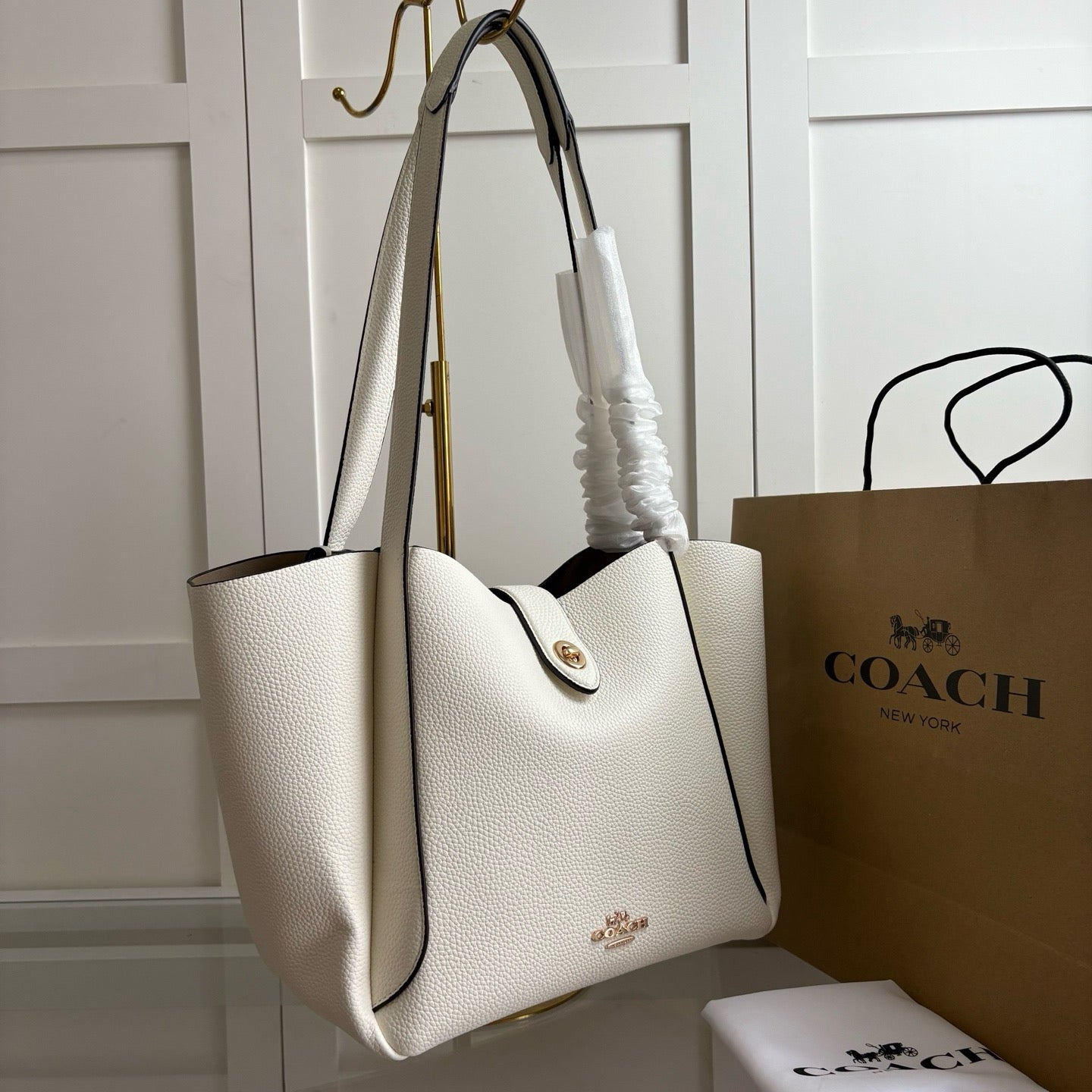 Coach tote bag ( Pre order )