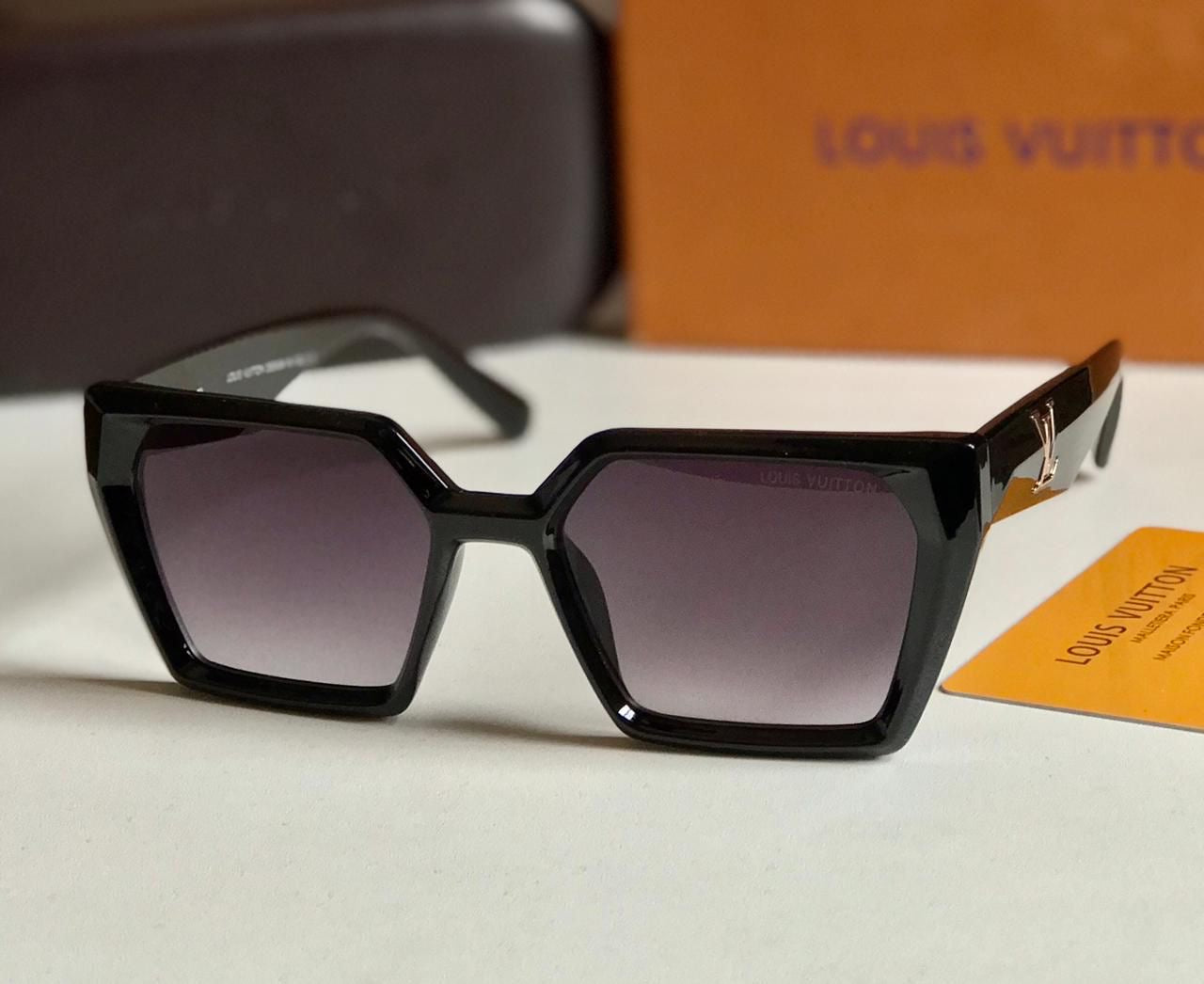 Famous brand sunglasses ( 3 shades )