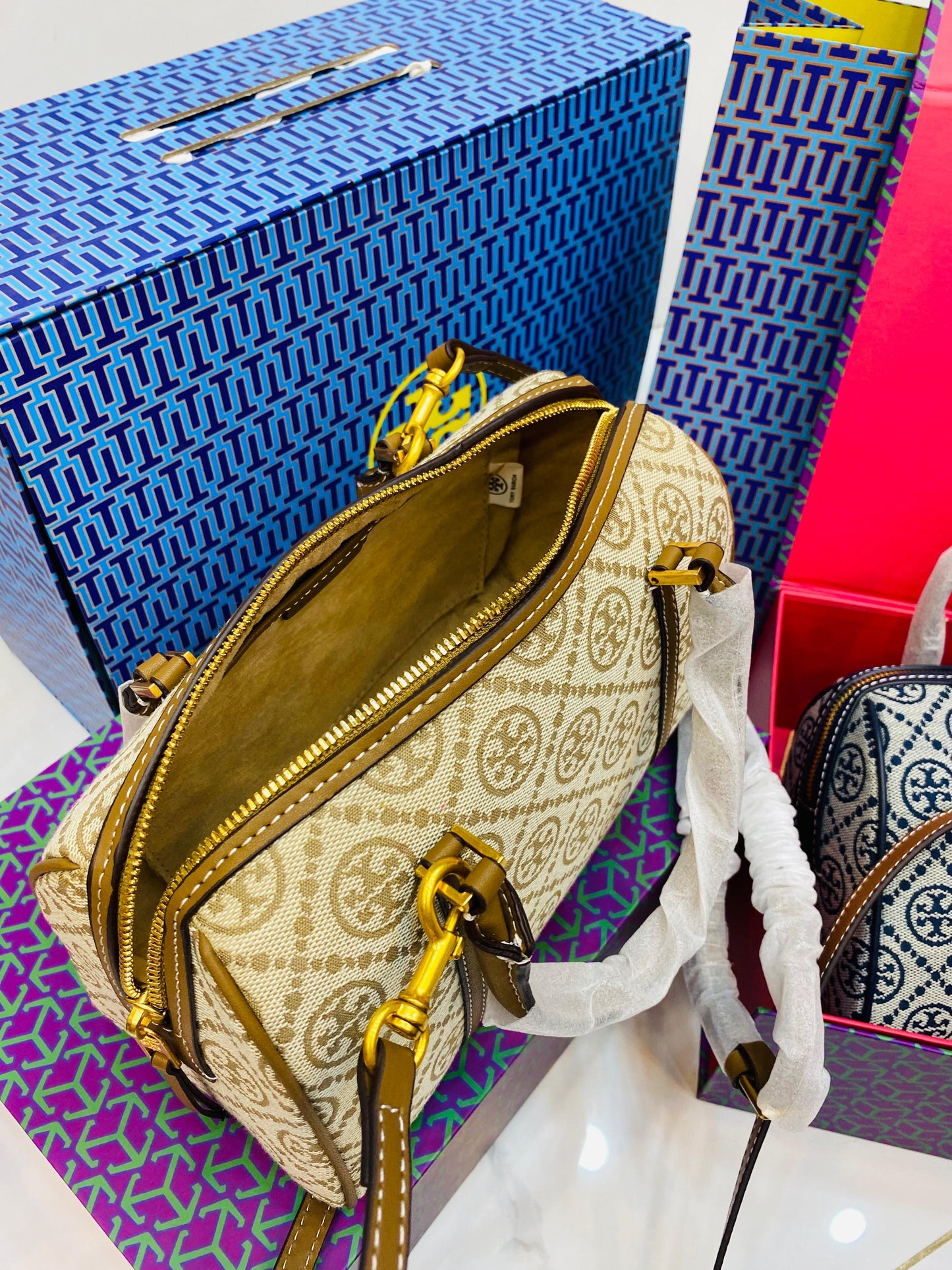 TB famous brand bag ( 2 color )