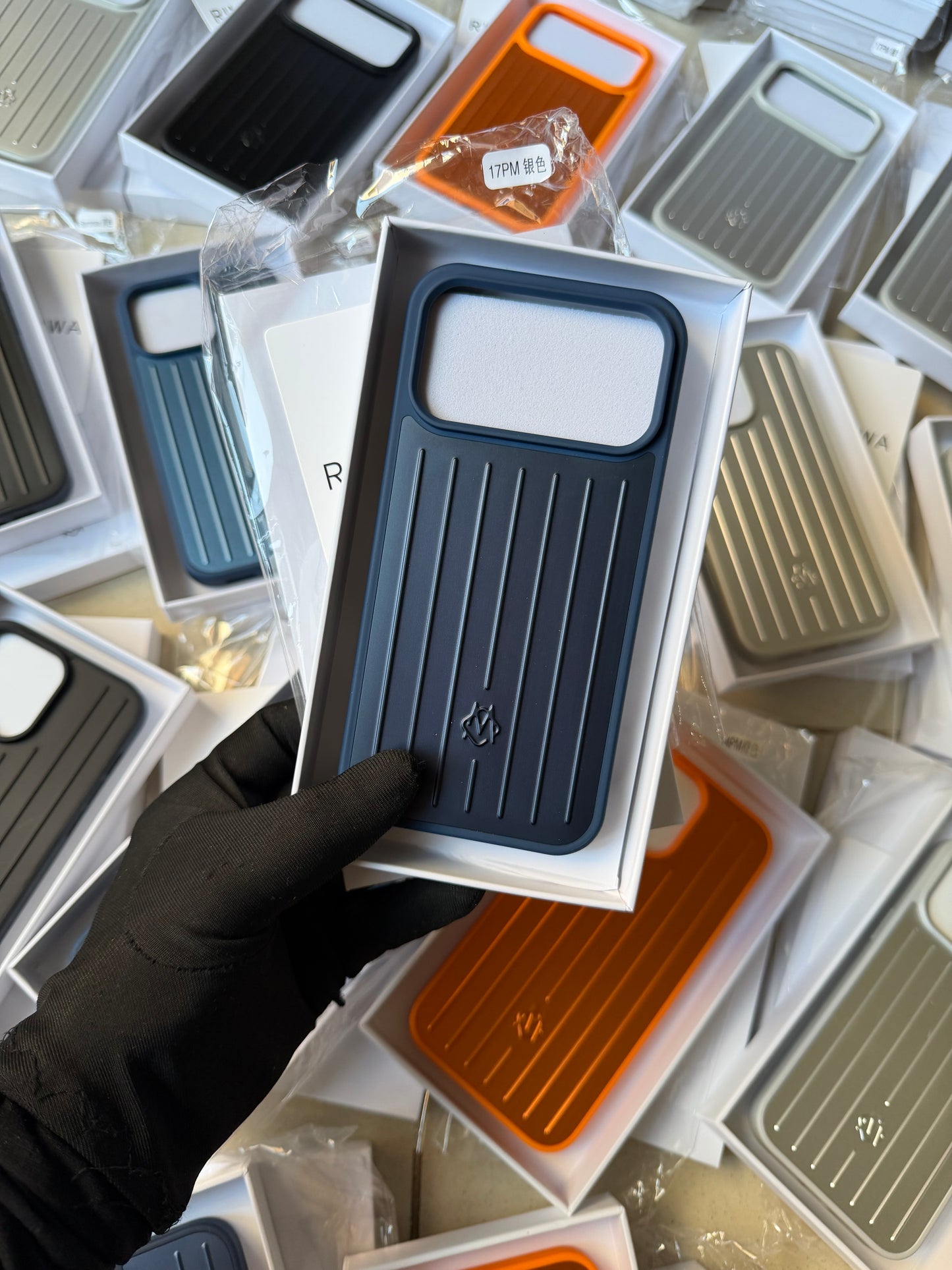 Rimowa iphone 17/17pro/17promax/17air blue color