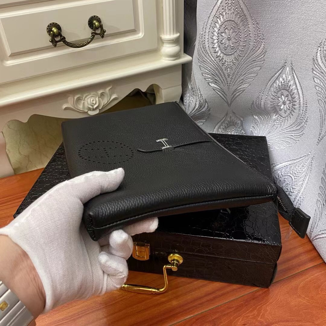 H brand pouch unisex
