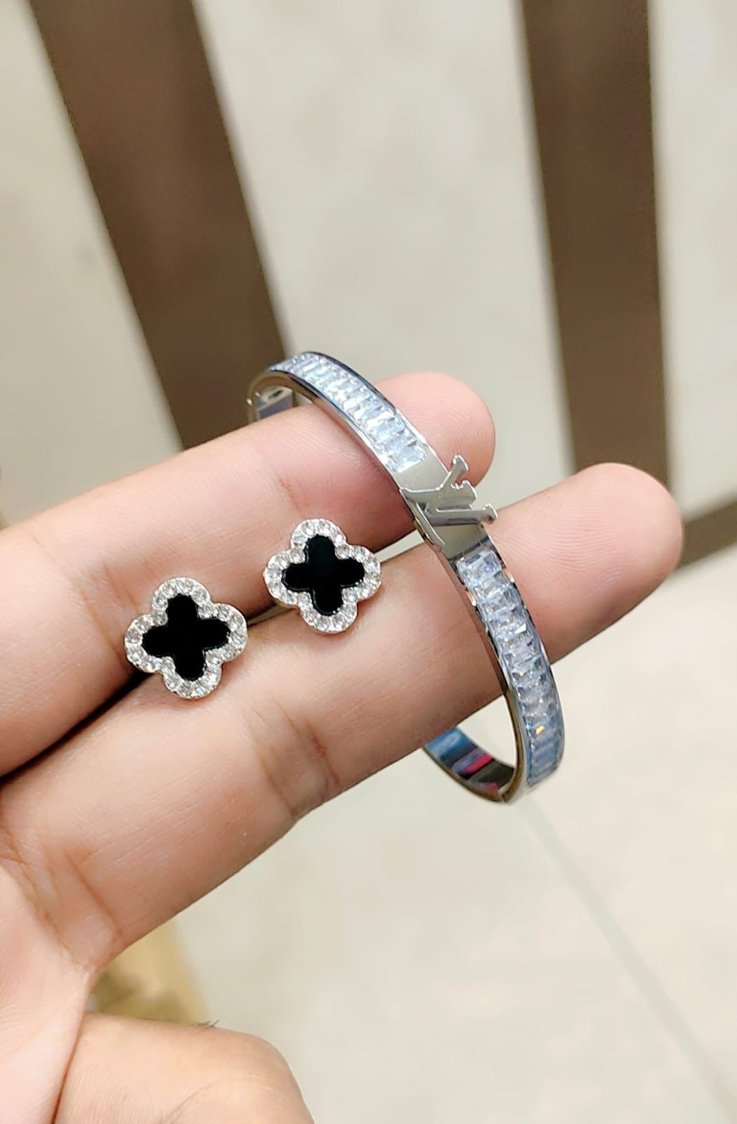Famous brand bangle & studs ( 15 different brands )