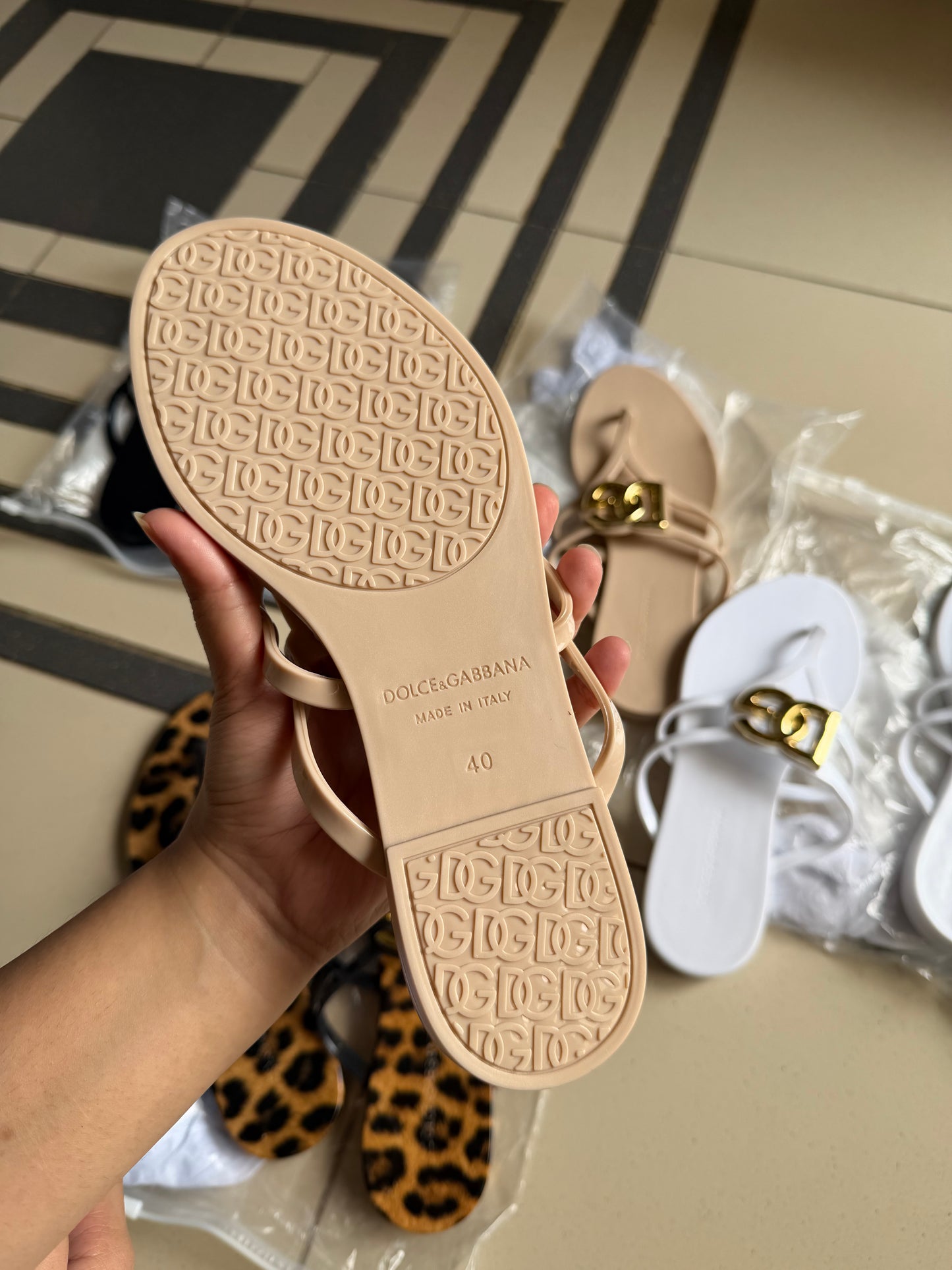 D&G famous brand flats