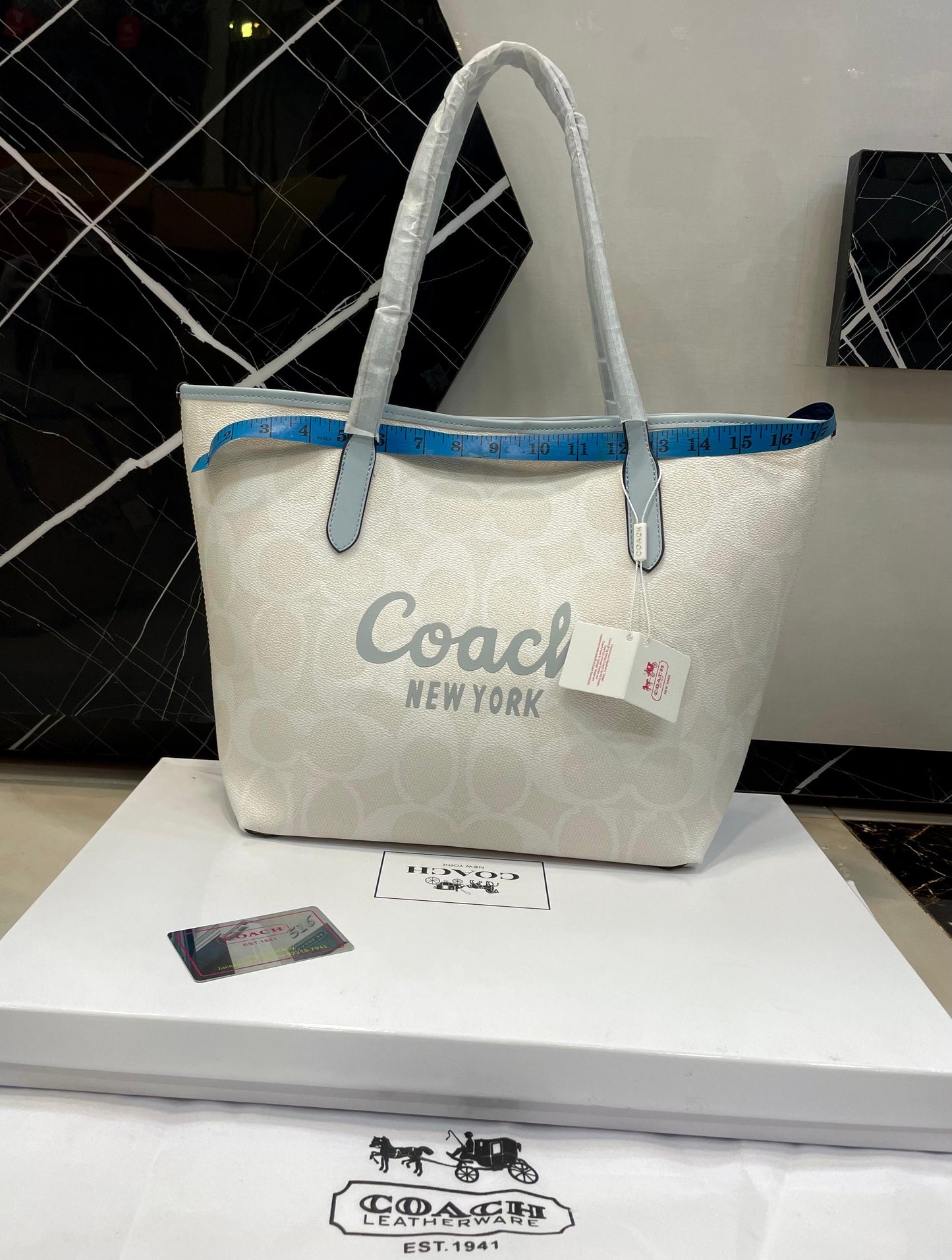 C famous brand bag ( 3 colors)