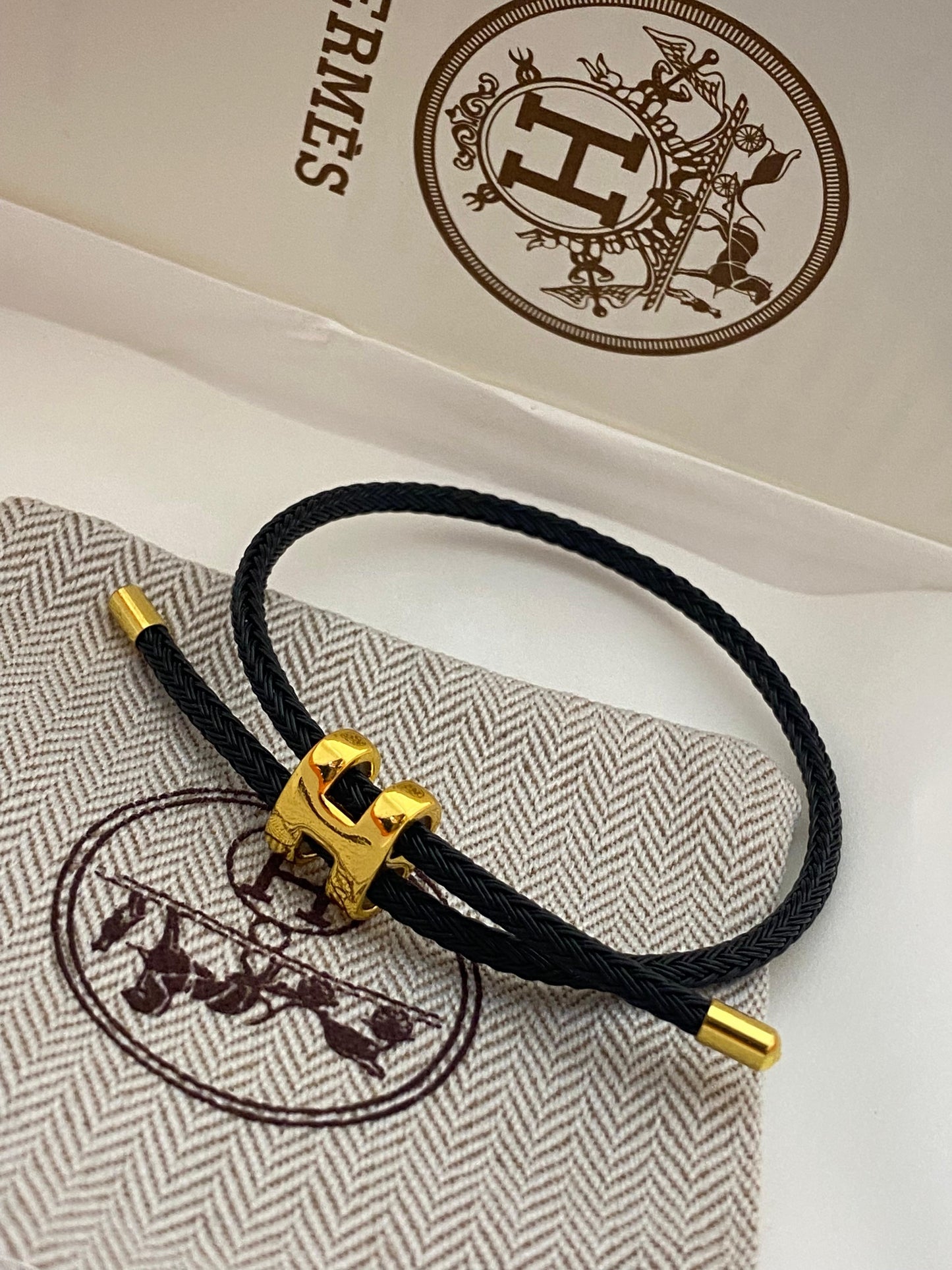 H bracelet ( 3 colors)