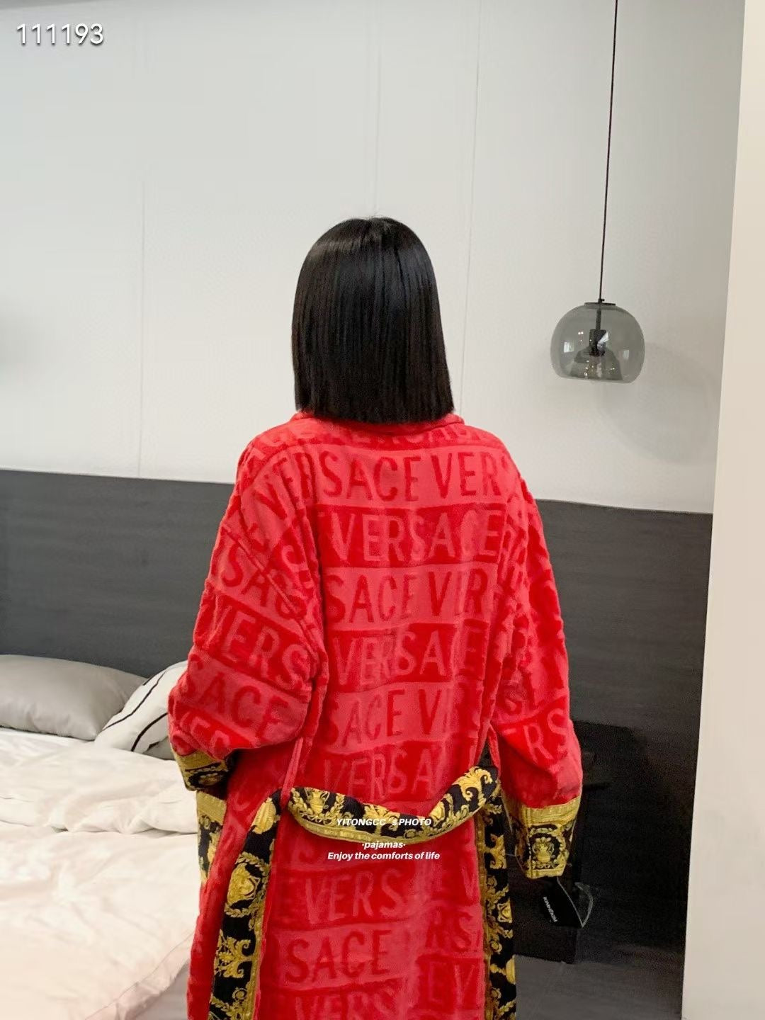 Bathrobe famous brand ( Pre order)