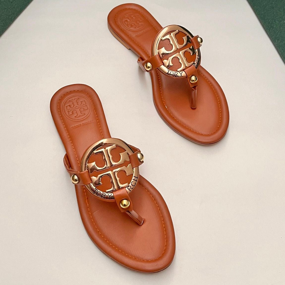 TB famous brand slipper ( 2 colors )