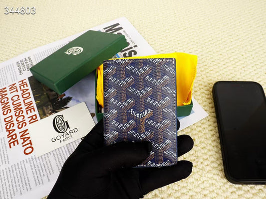 Wallet famous brand G