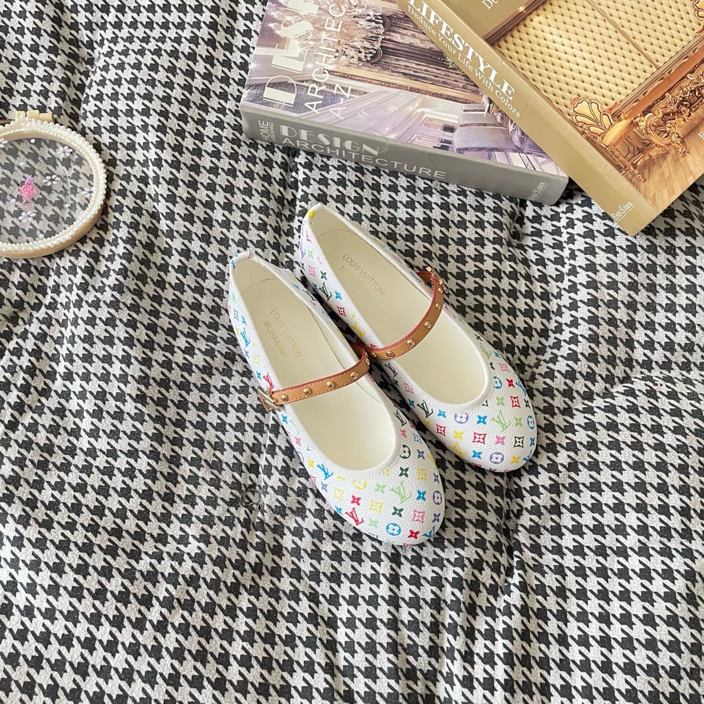 LV shoes ( Pre order )