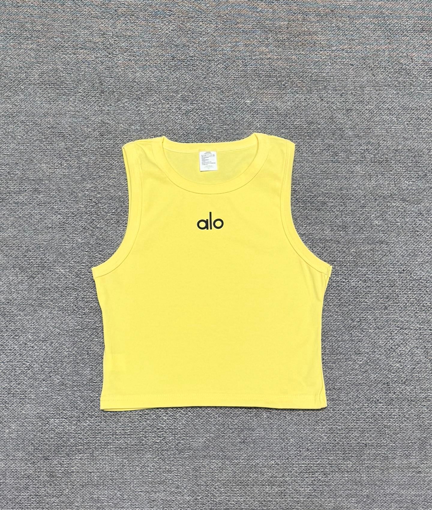 A L O famous brand tank tops ( 9 colors )