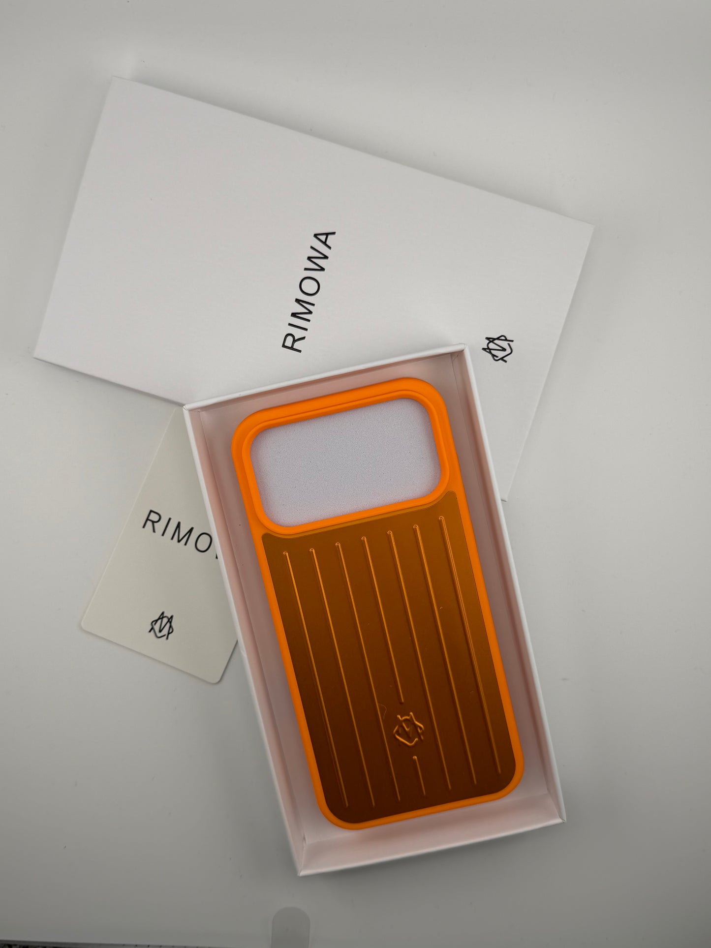 R famous brand iphone 17/17pro/17promax back cover orange