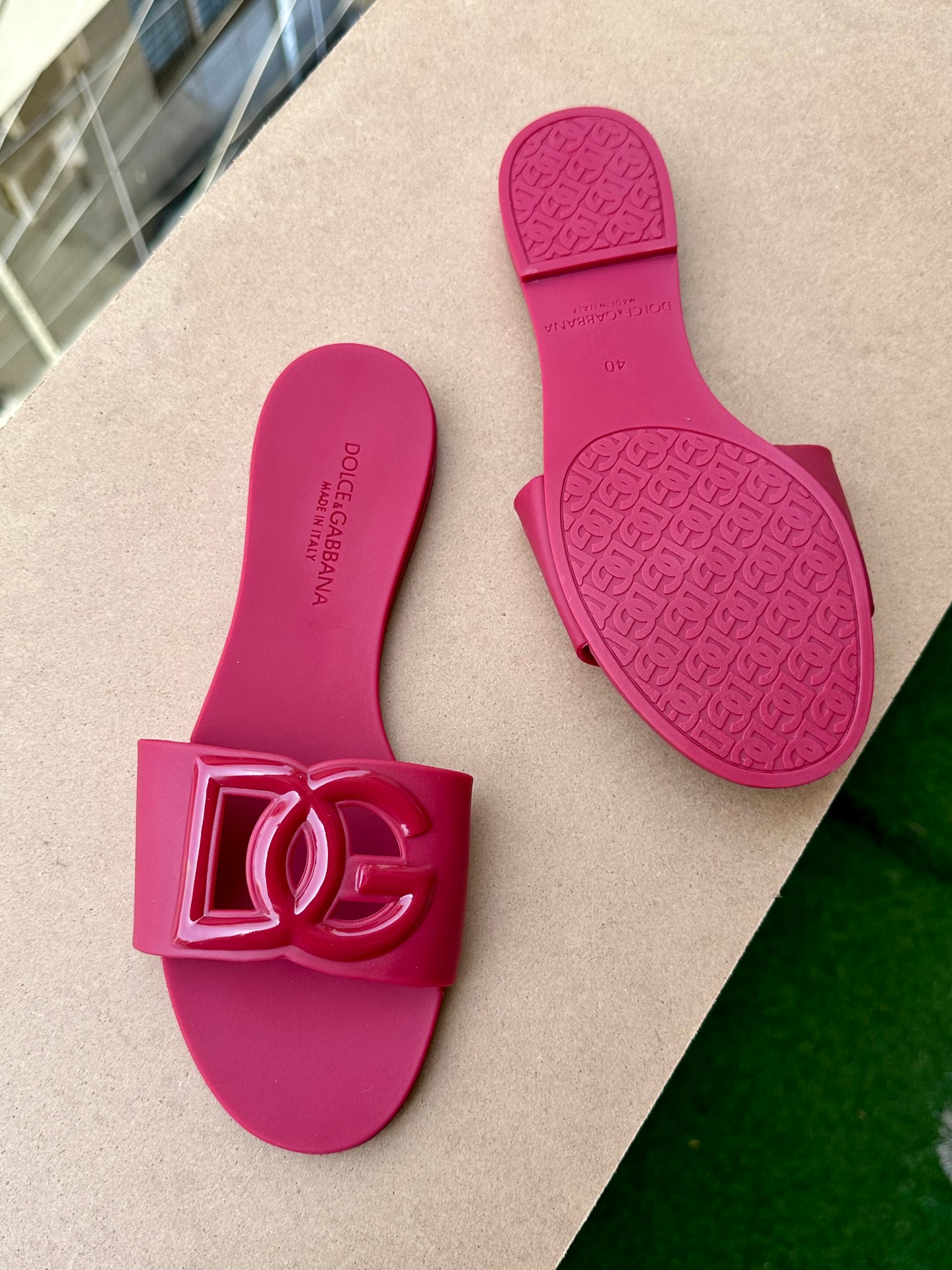 Famous brand slipper imported