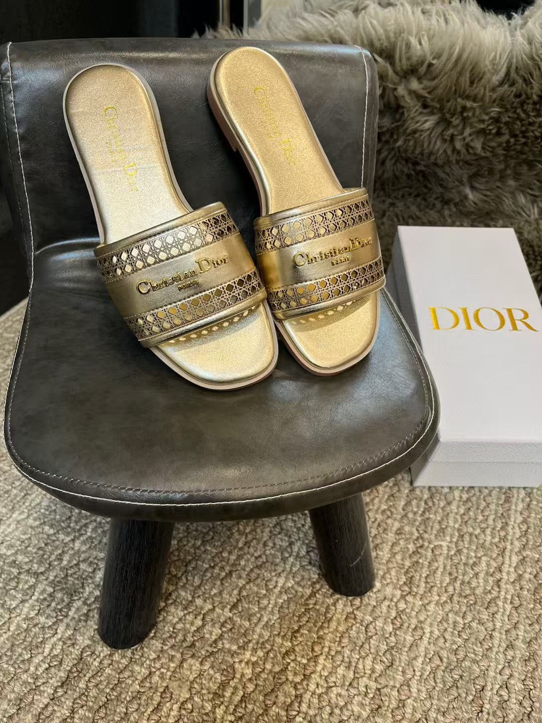 D brand slipper 5 colors ( Pre order )