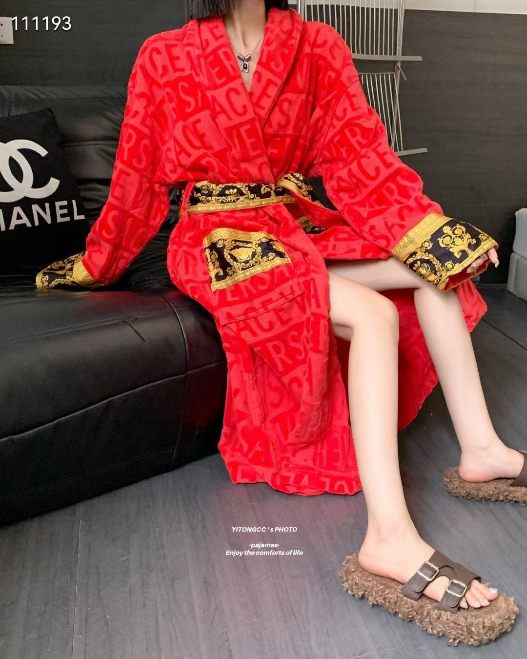 Bathrobe famous brand ( Pre order)