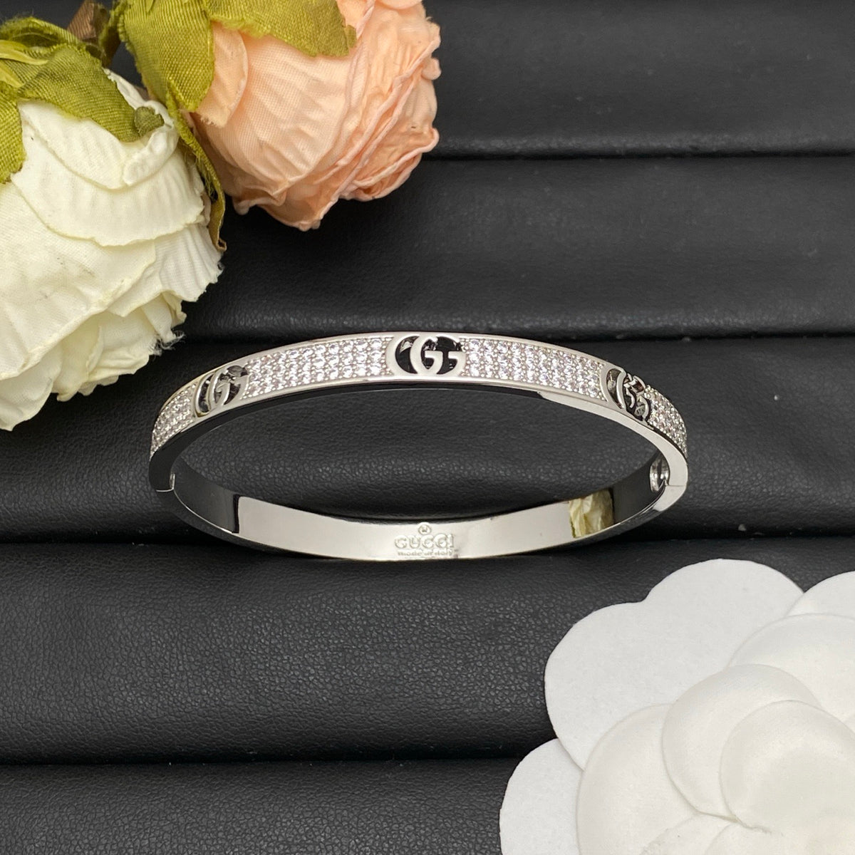 G u c c i New Bracelet
