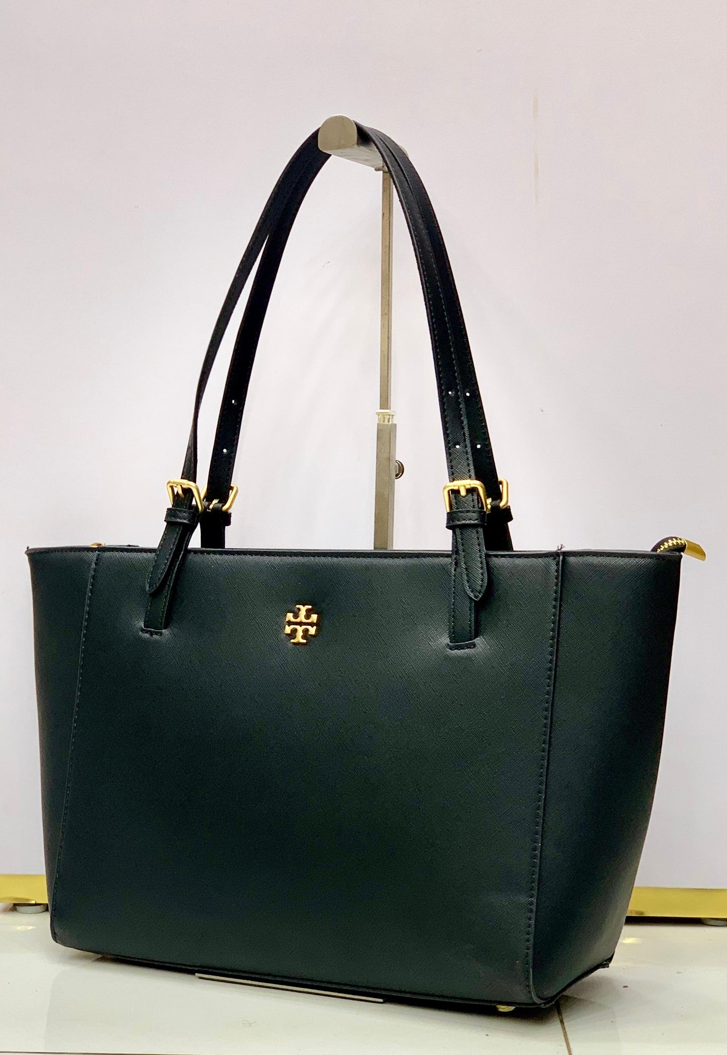 famous brand bag ( 3 colors )