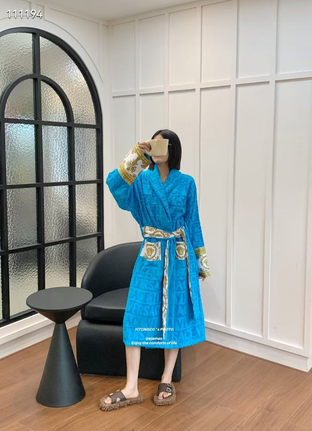 Bathrobe famous brand ( Pre order)