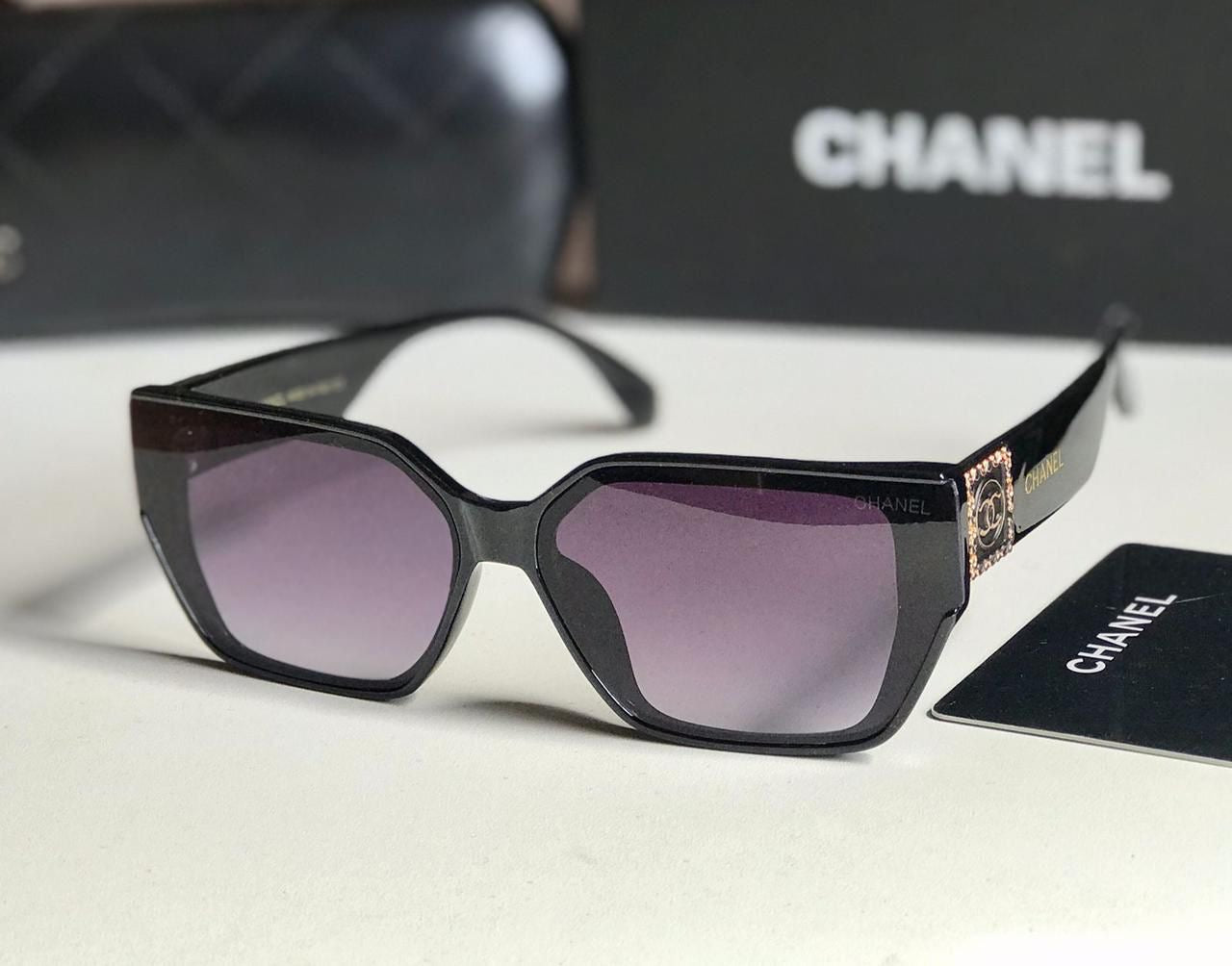 Sunglasses famous brand ( 2 shades ) (Copy)